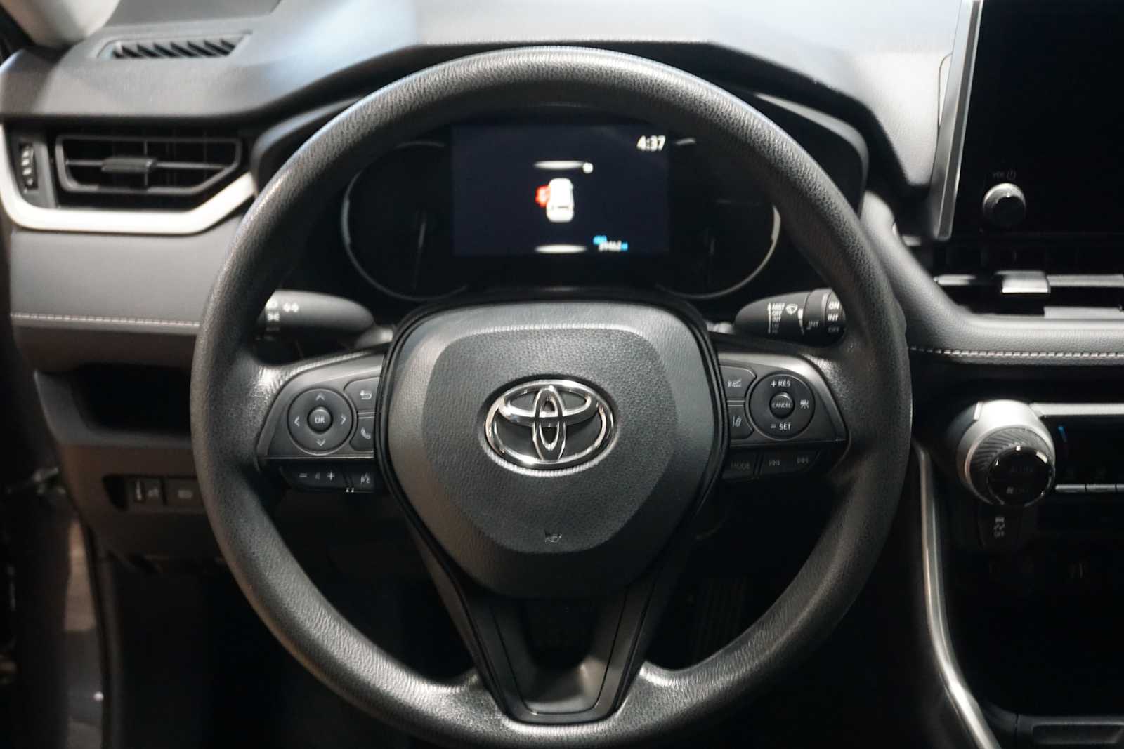 Thumbnail: 2024 Toyota RAV4 - 16