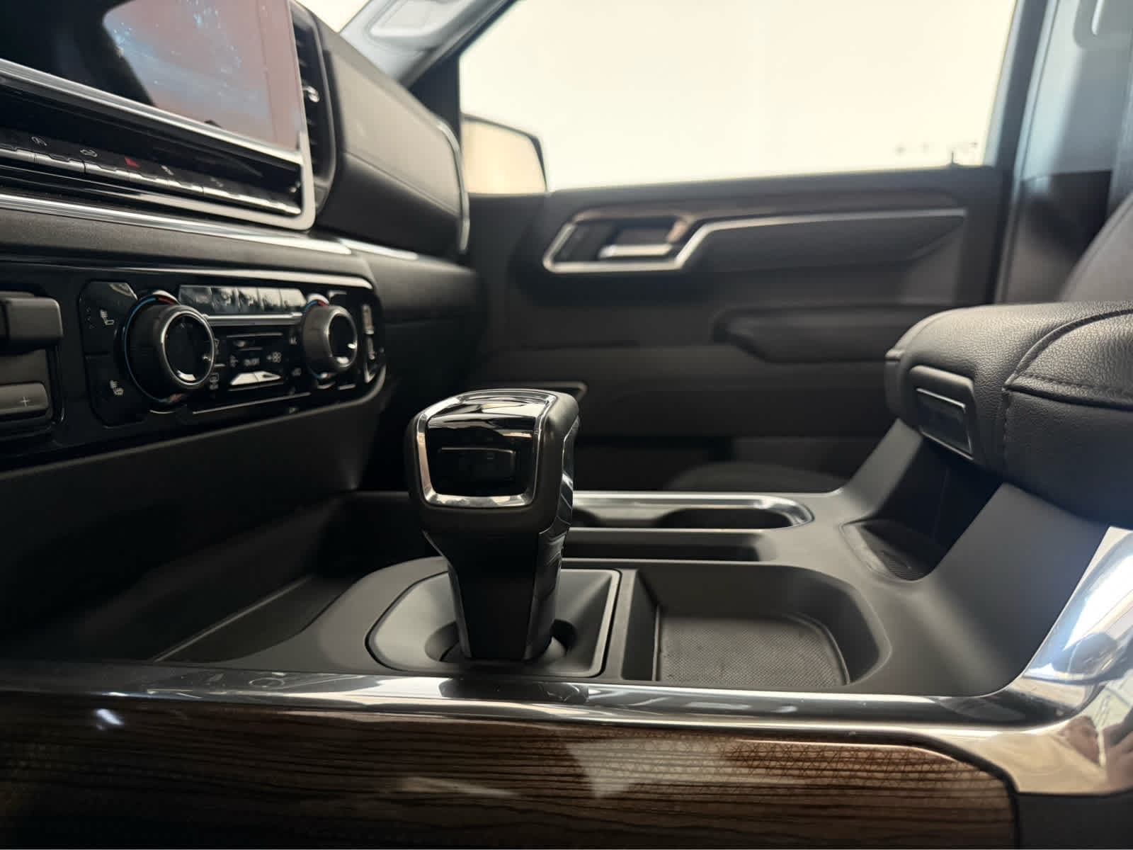 Thumbnail: 2025 Chevrolet Silverado 1500 - 23