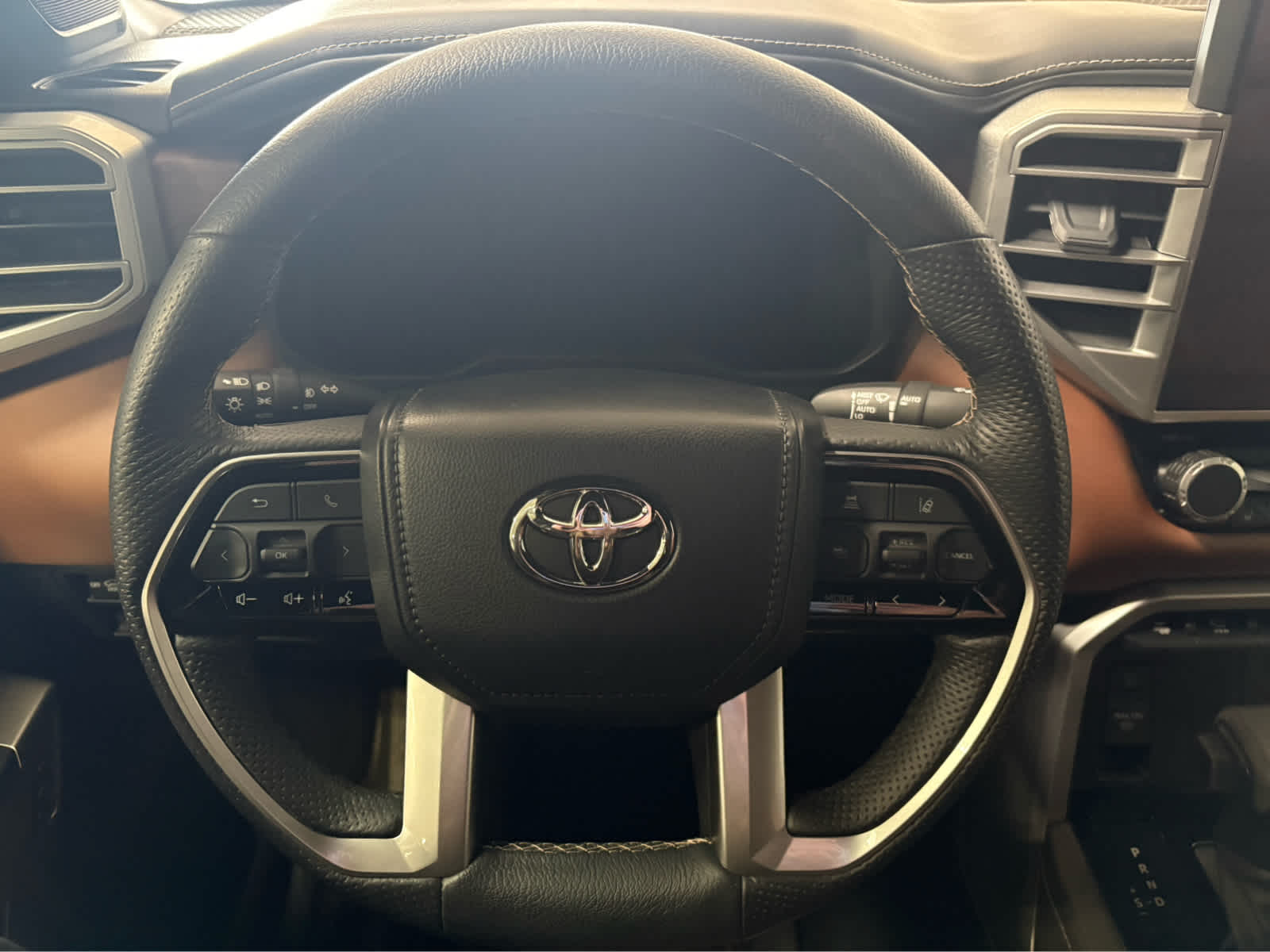 Thumbnail: 2023 Toyota Tundra - 18