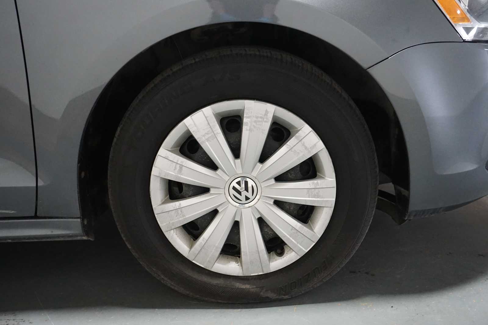 Thumbnail: 2013 Volkswagen Jetta - 11