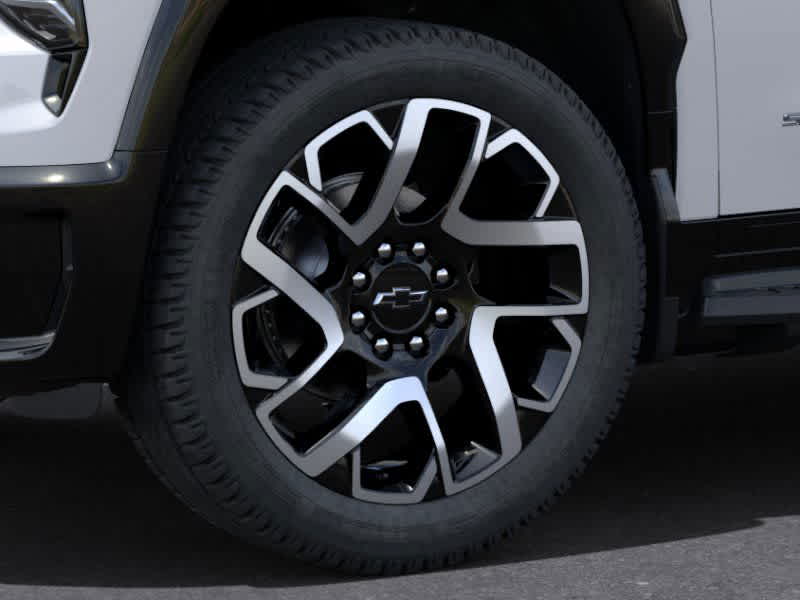 Thumbnail: 2024 Chevrolet Silverado EV - 9