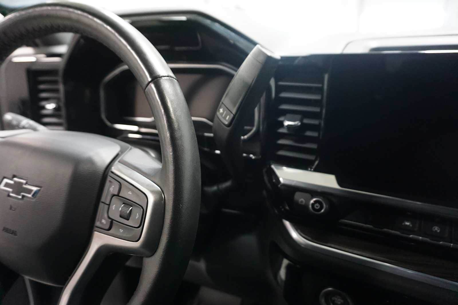 2022 Chevrolet Silverado 1500 RST 23