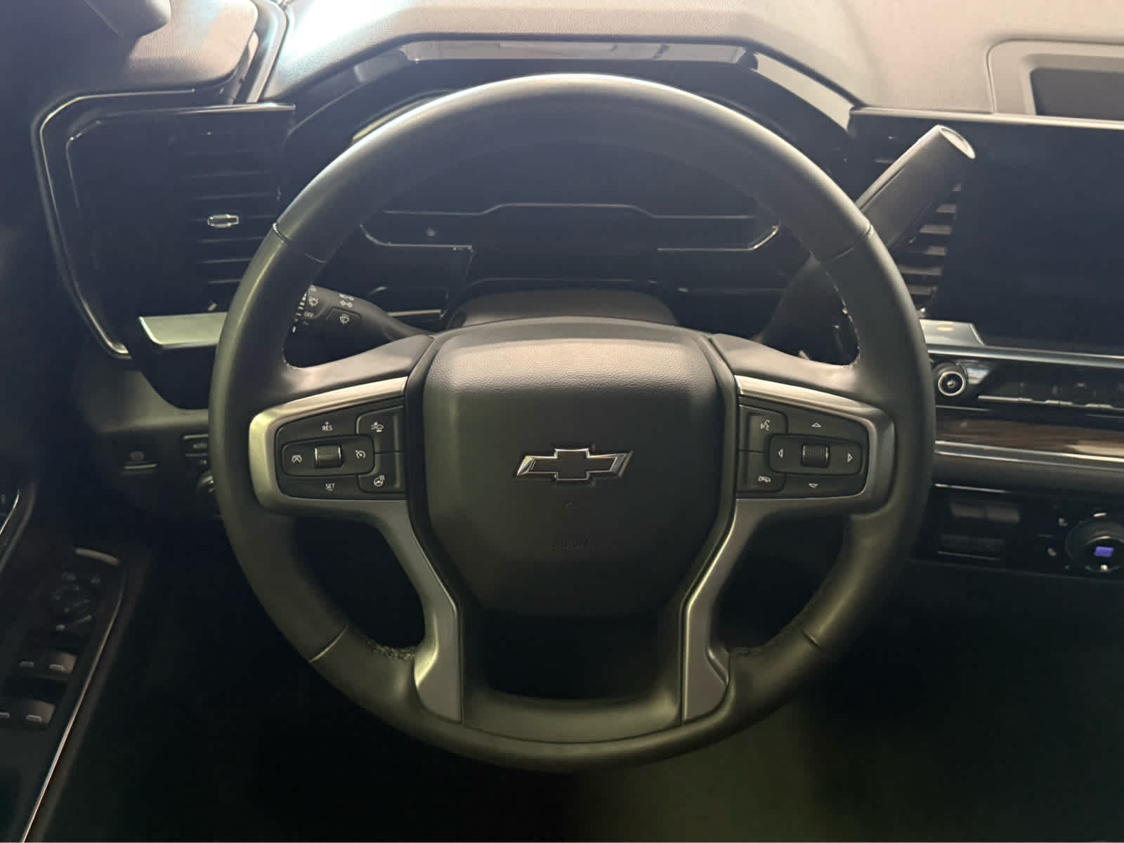 Thumbnail: 2025 Chevrolet Silverado 1500 - 16