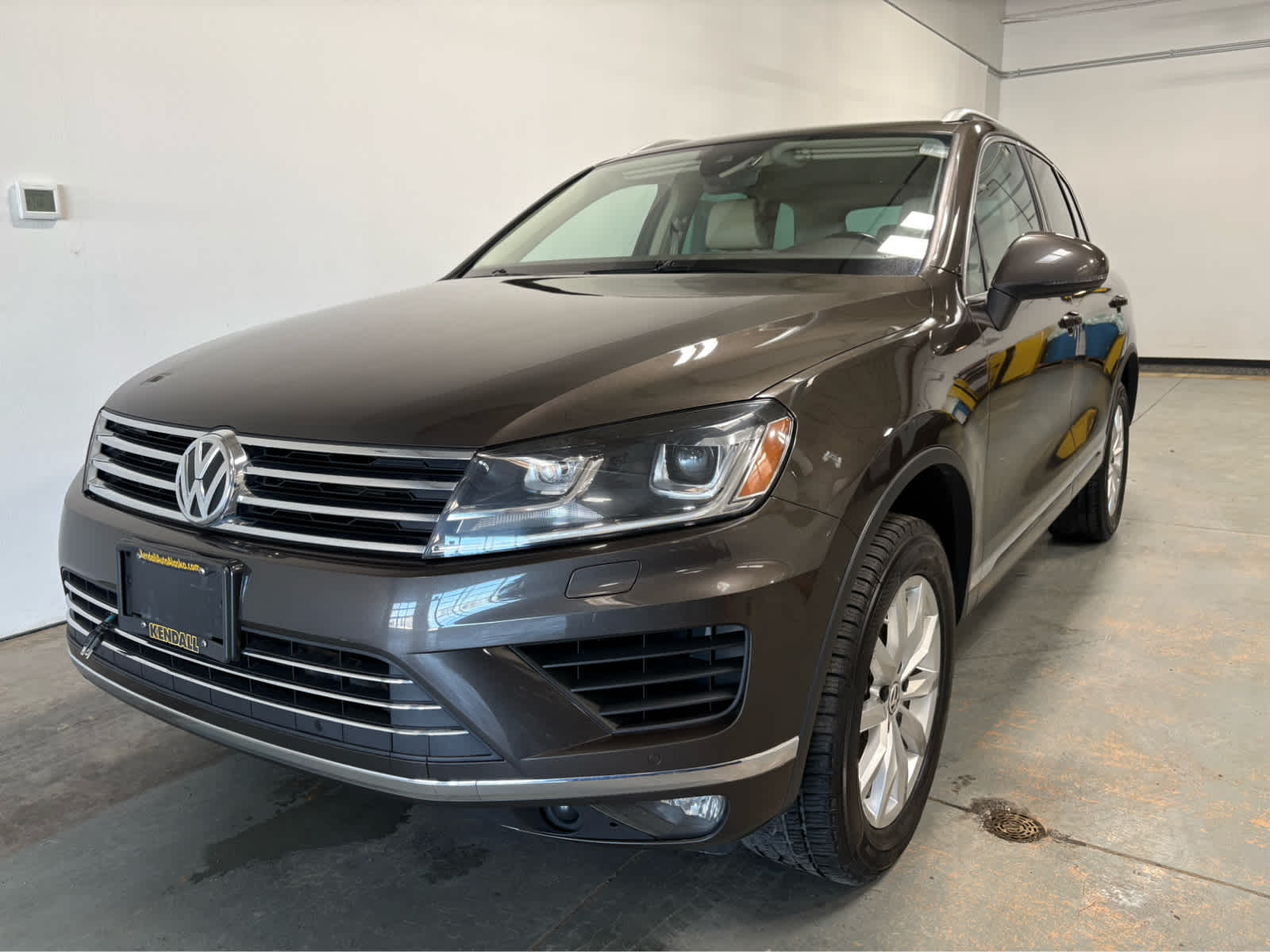 2017 Volkswagen Touareg Sport -
                  Anchorage, AK