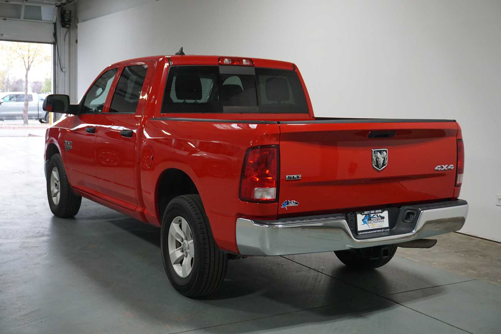 Thumbnail: 2023 RAM 1500 Classic - 3