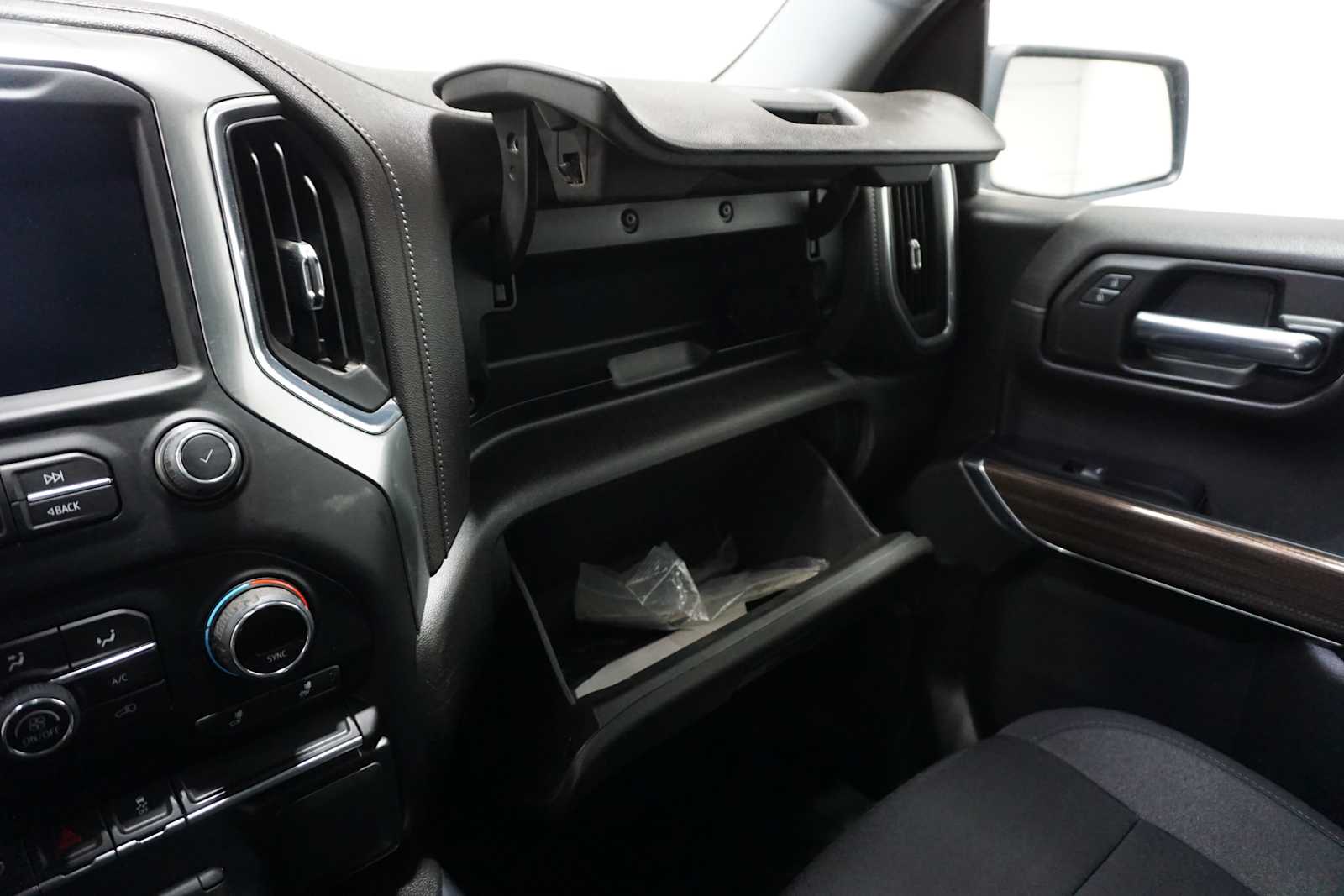 Thumbnail: 2022 Chevrolet Silverado 1500 - 20