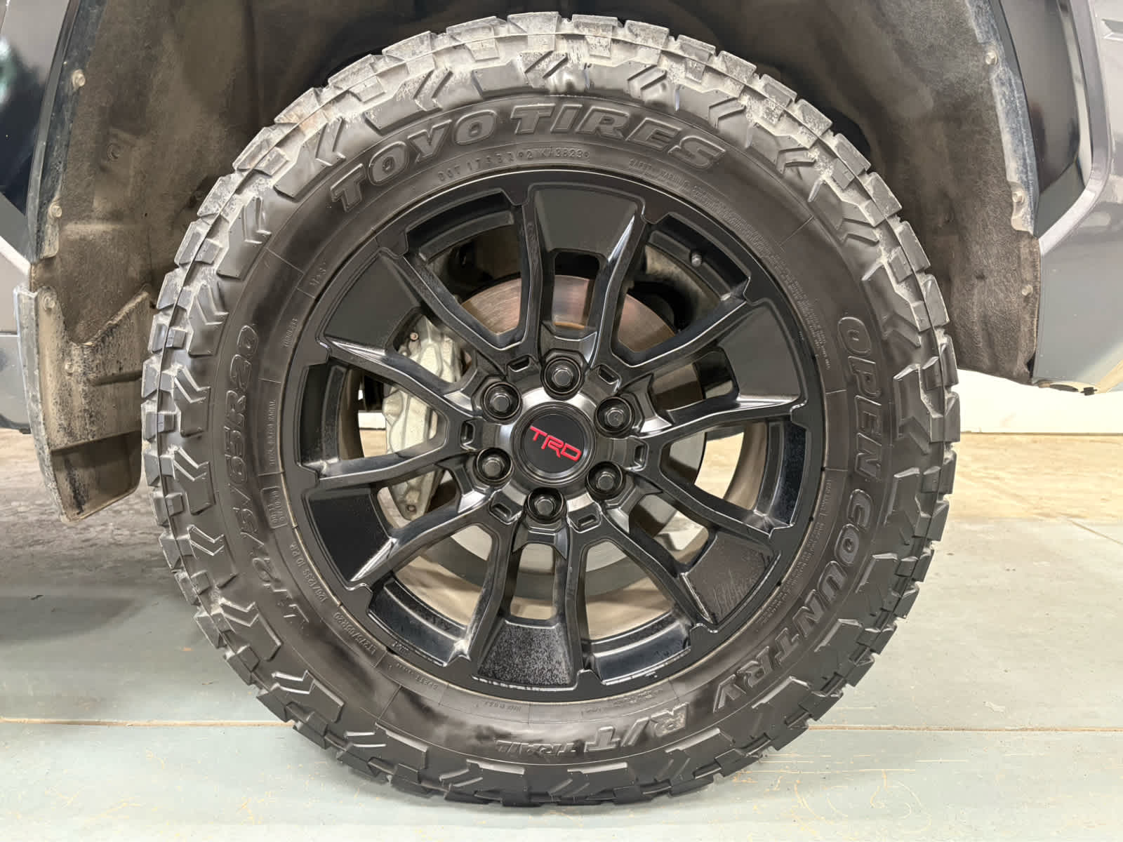 Thumbnail: 2023 Toyota Tundra - 9