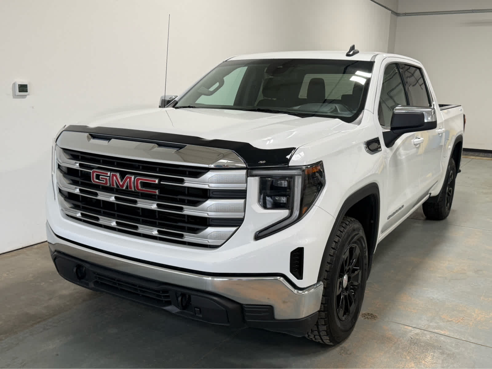 Thumbnail: 2023 GMC Sierra 1500 - 1