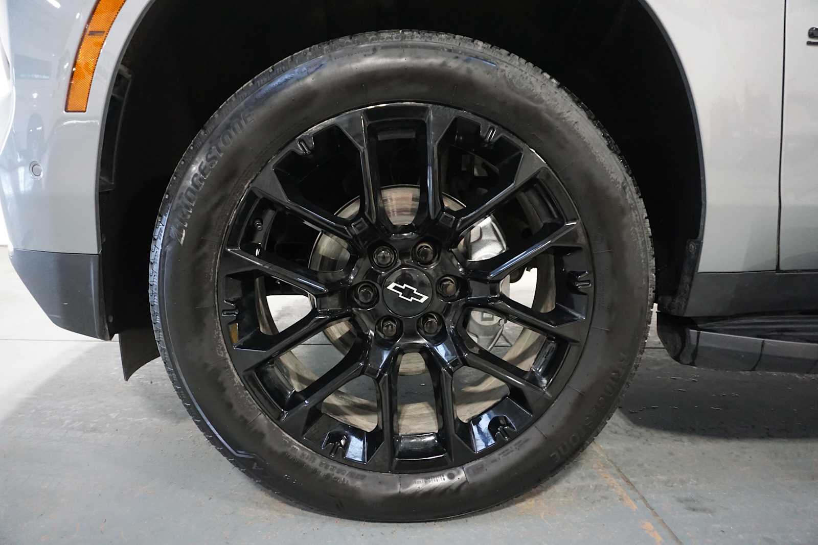 Thumbnail: 2025 Chevrolet Suburban - 5