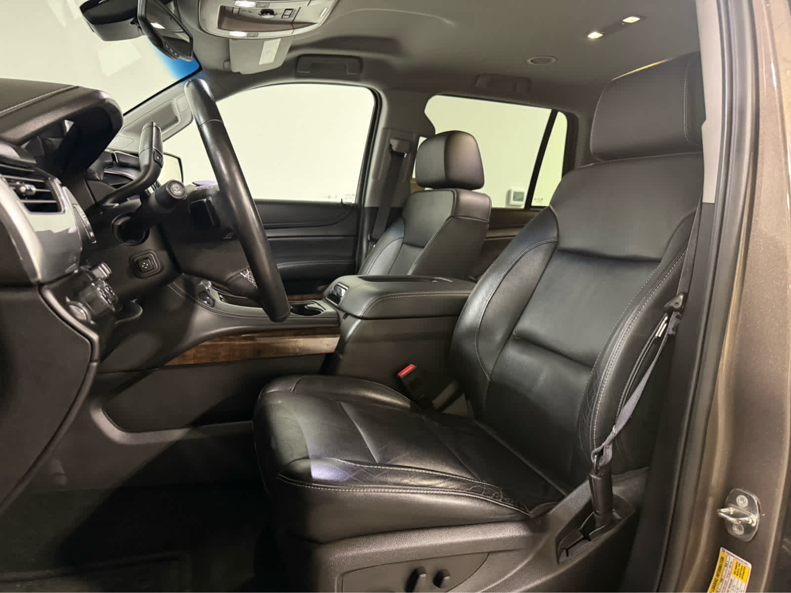 Thumbnail: 2016 Chevrolet Tahoe - 14