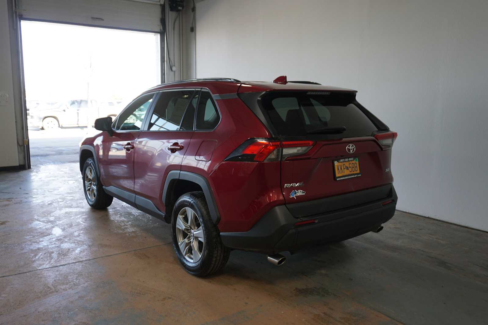 Thumbnail: 2023 Toyota RAV4 - 4