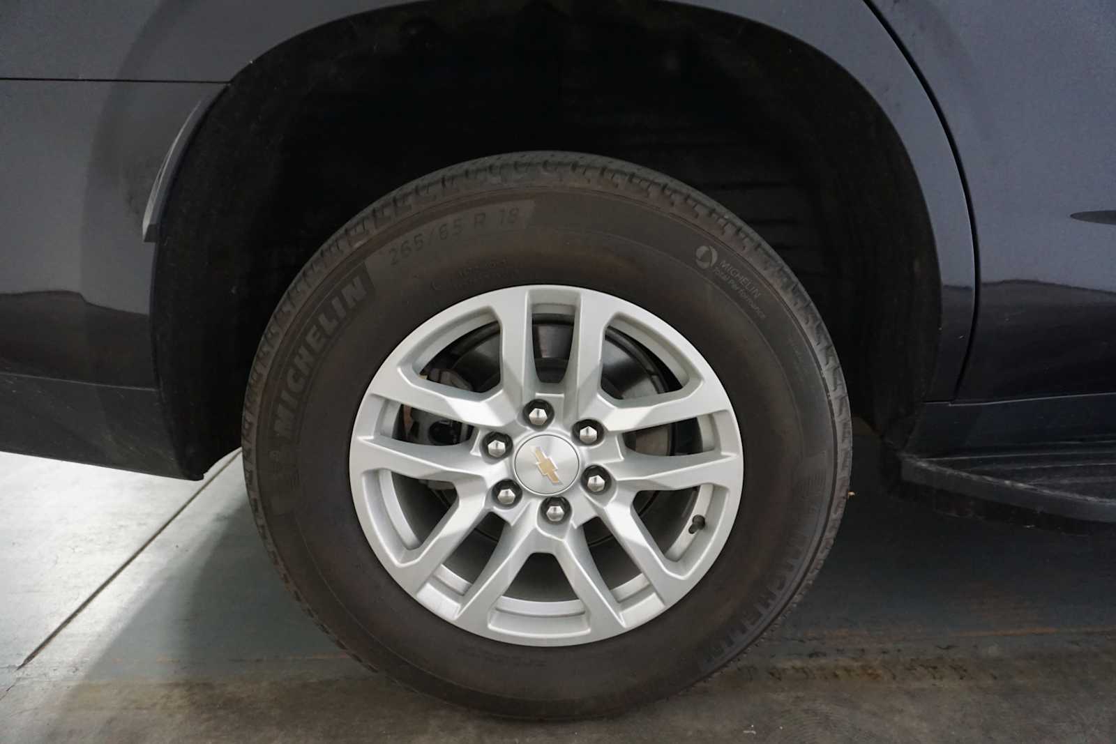 Thumbnail: 2023 Chevrolet Tahoe - 10