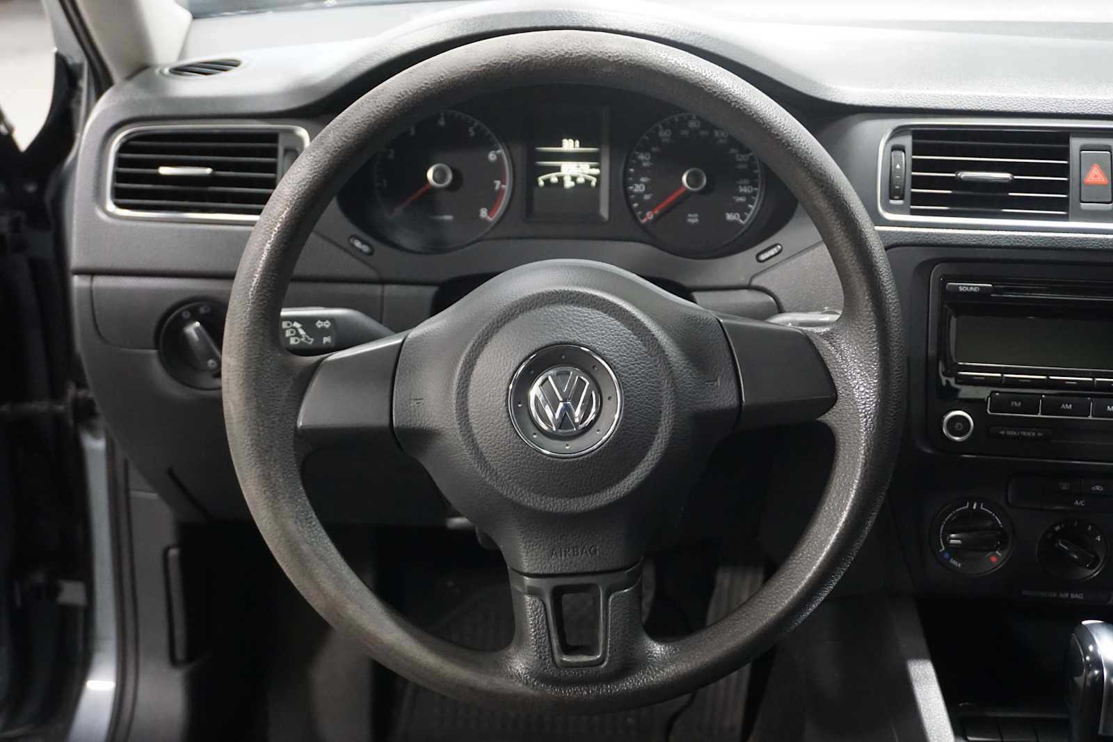 Thumbnail: 2013 Volkswagen Jetta - 16