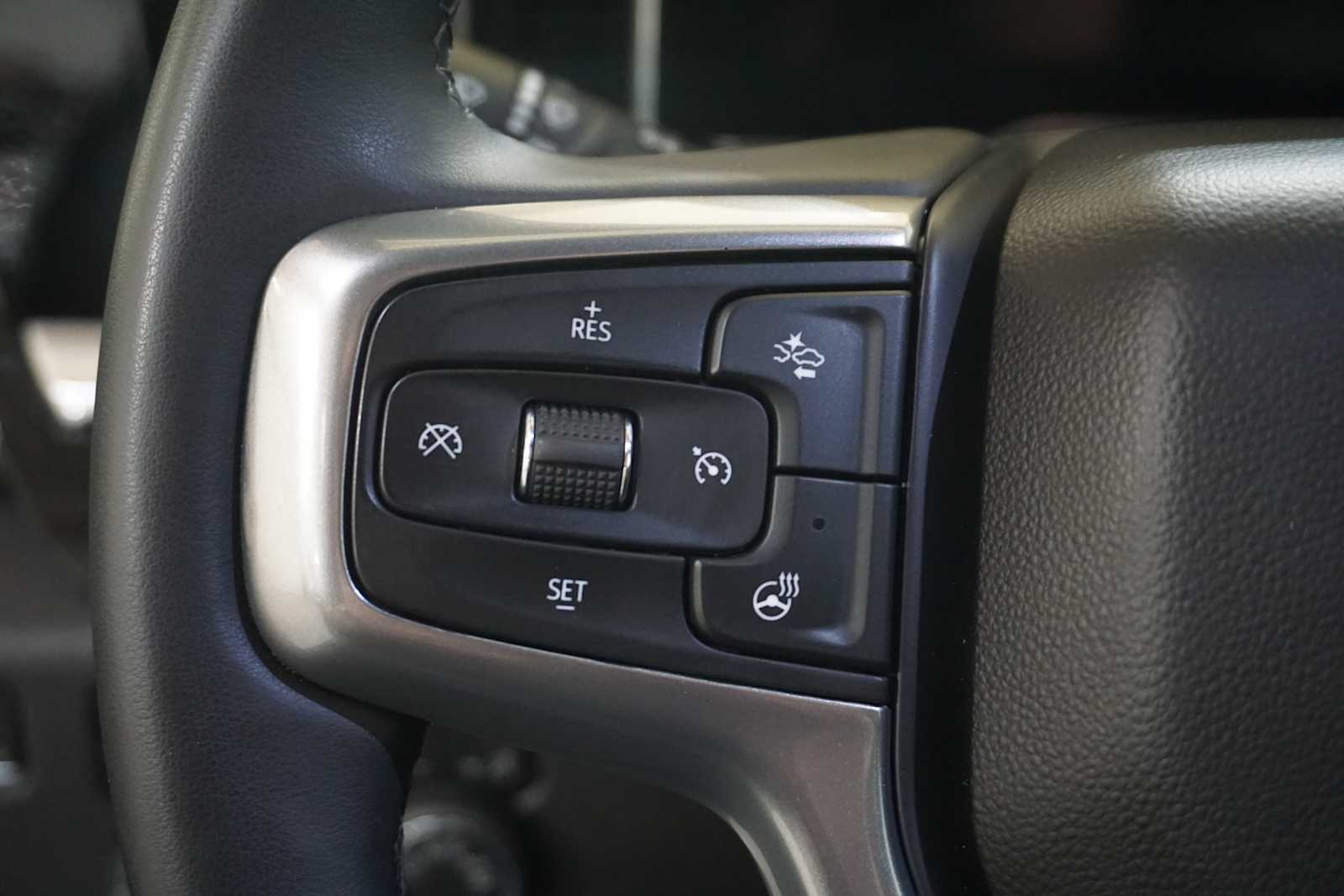 Thumbnail: 2023 Chevrolet Silverado 1500 - 23