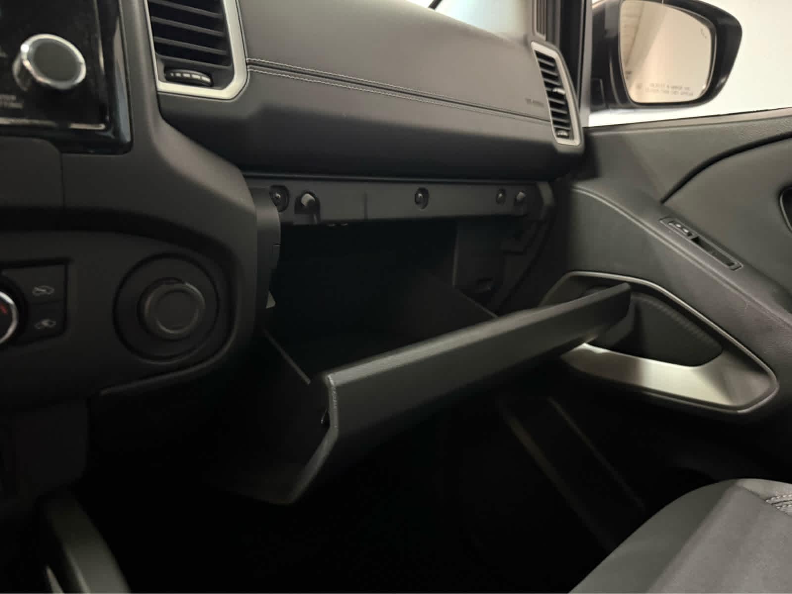 Thumbnail: 2023 Nissan Frontier - 22