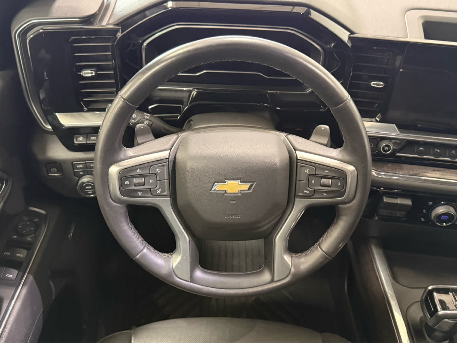 Thumbnail: 2023 Chevrolet Silverado 1500 - 18