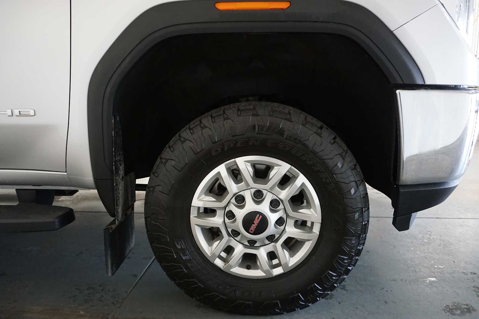 Thumbnail: 2023 GMC Sierra 2500 - 11