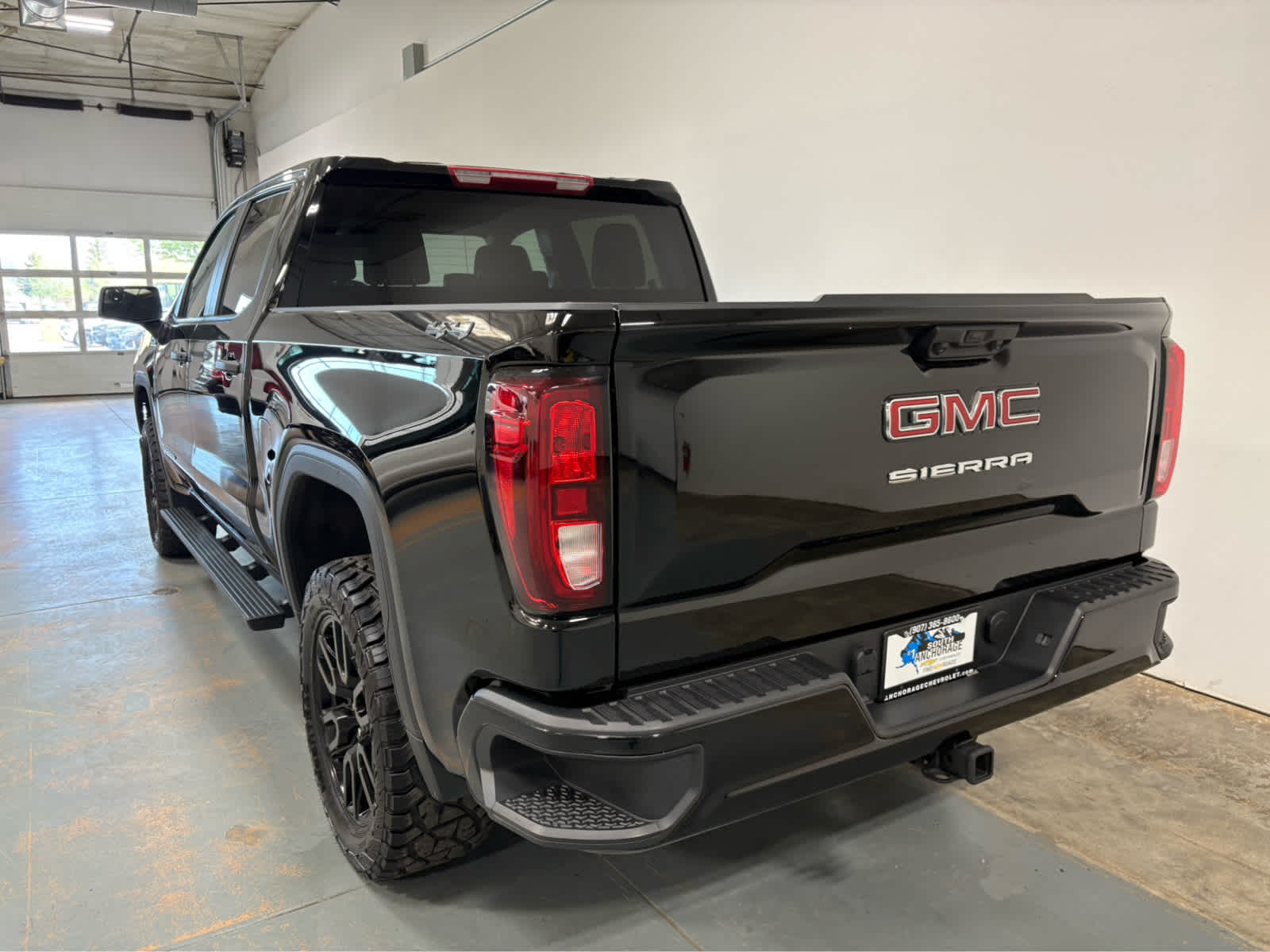 Thumbnail: 2024 GMC Sierra 1500 - 3