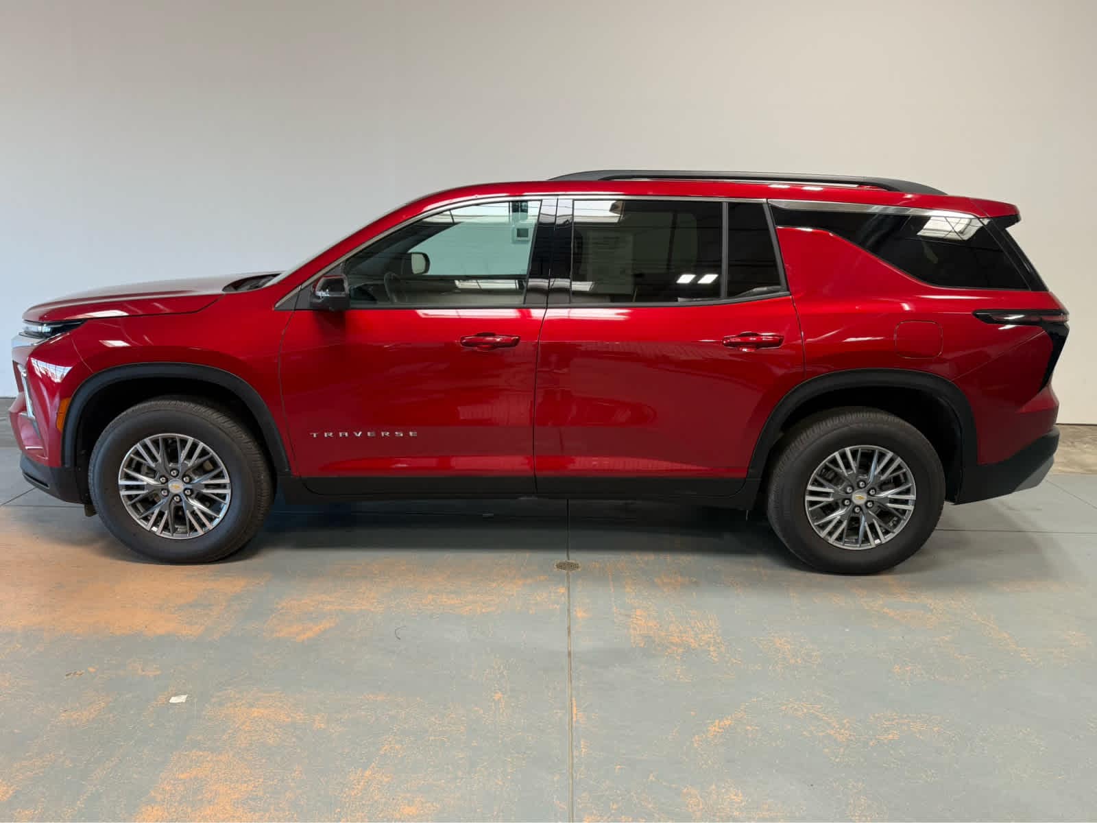 Thumbnail: 2025 Chevrolet Traverse - 2