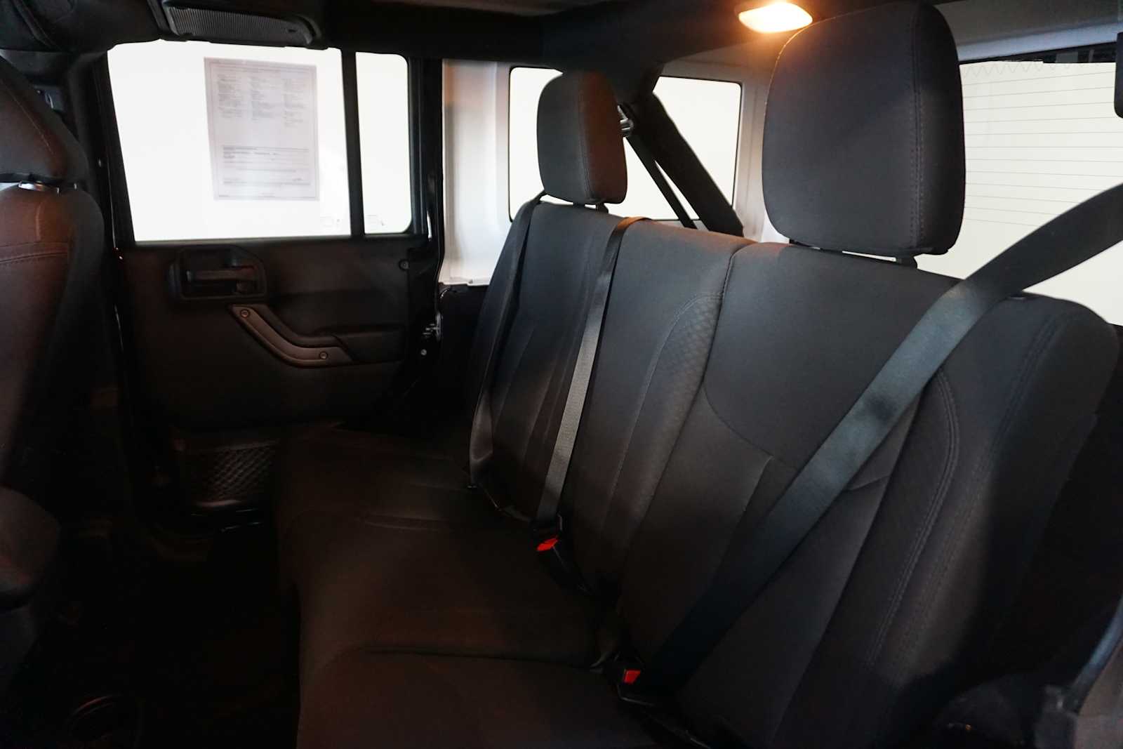 Thumbnail: 2018 Jeep Wrangler - 16