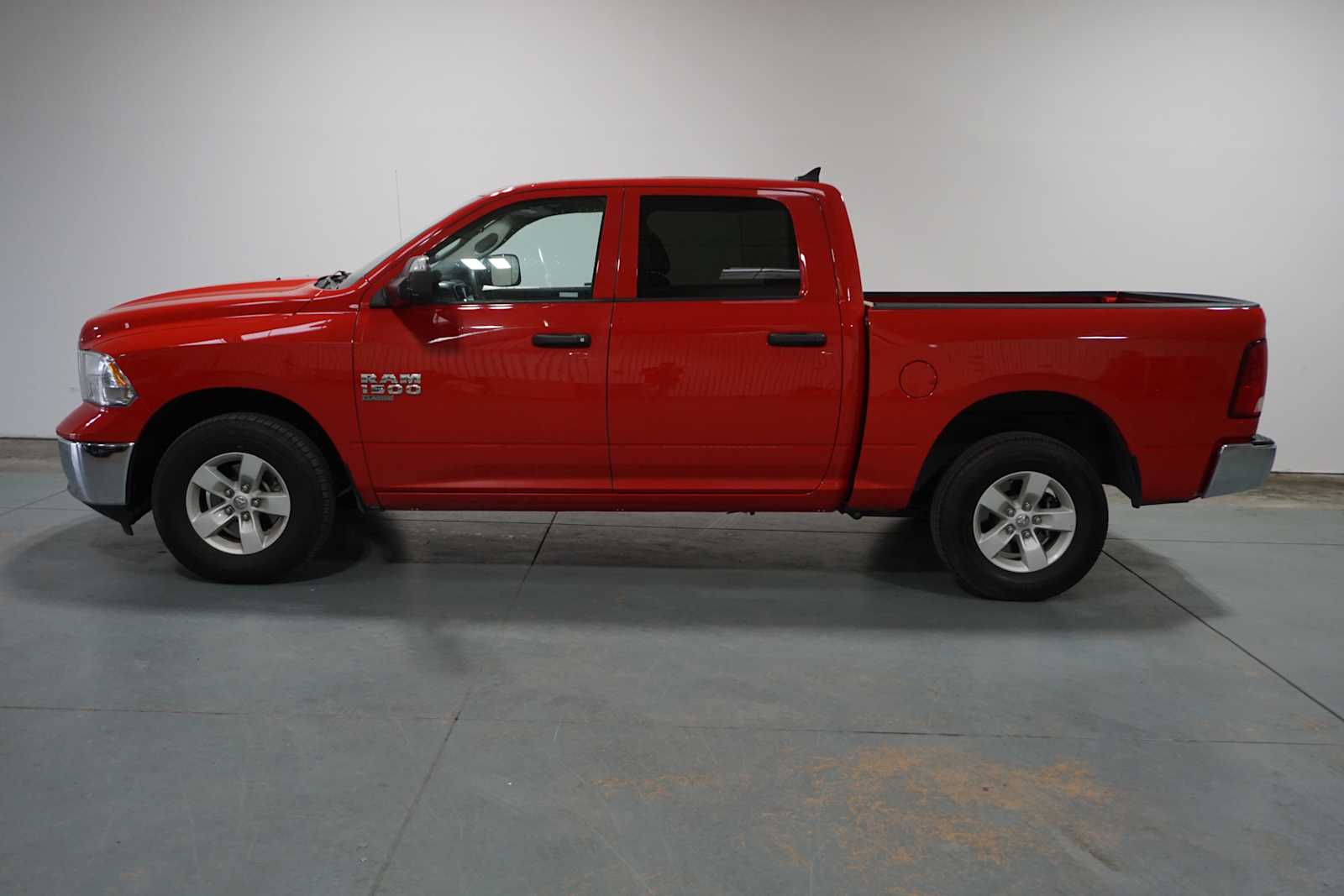 Thumbnail: 2023 RAM 1500 Classic - 2