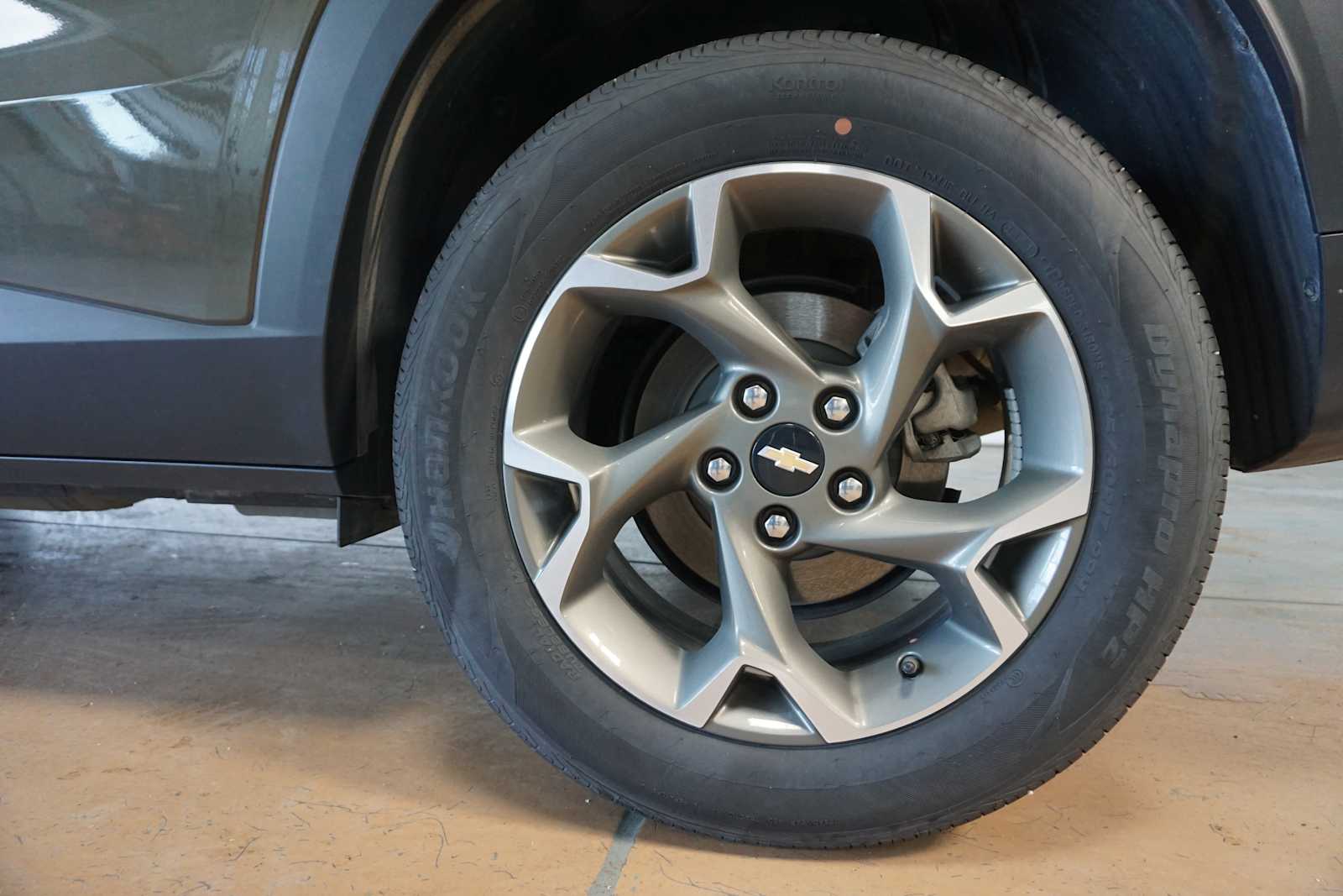 Thumbnail: 2024 Chevrolet Trax - 12