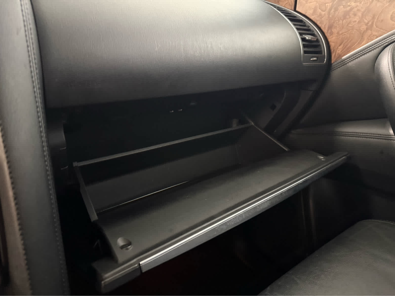 Thumbnail: 2022 Nissan Armada - 22