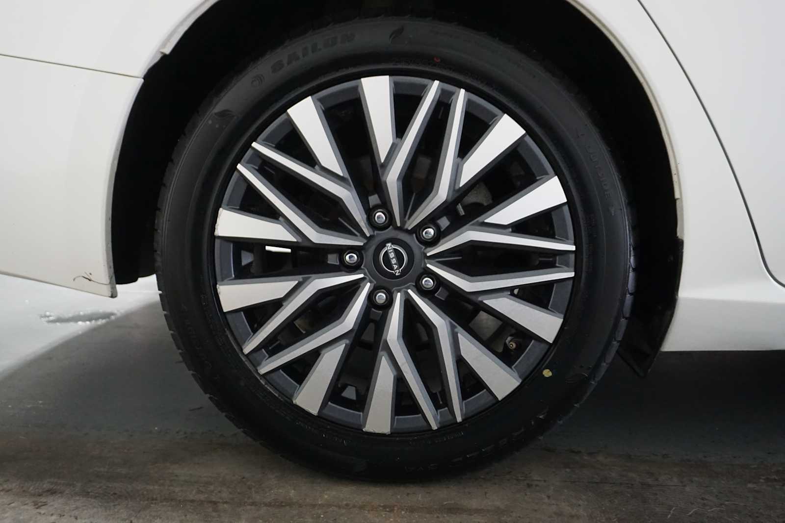 Thumbnail: 2023 Nissan Altima - 10