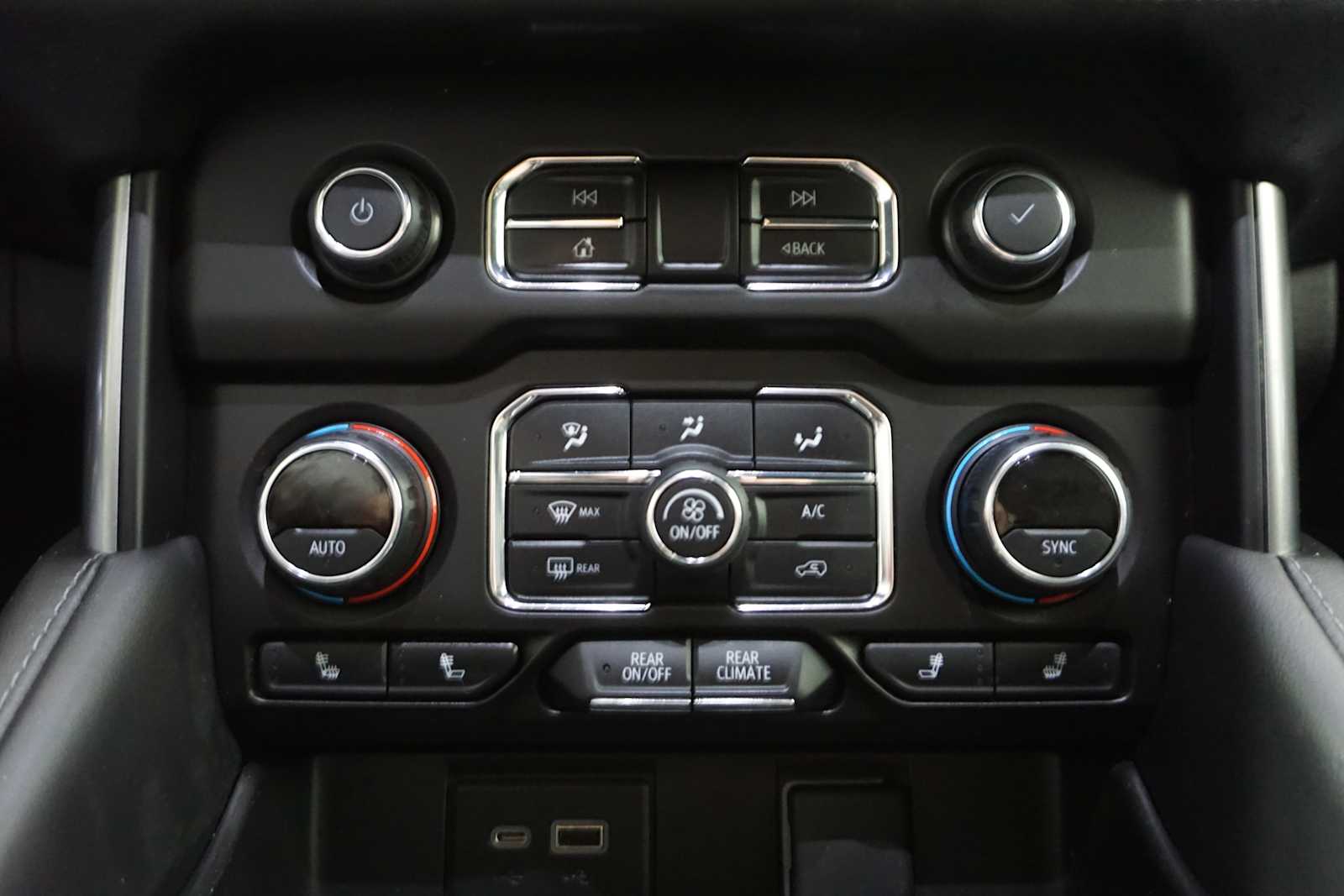 Thumbnail: 2021 Chevrolet Suburban - 25