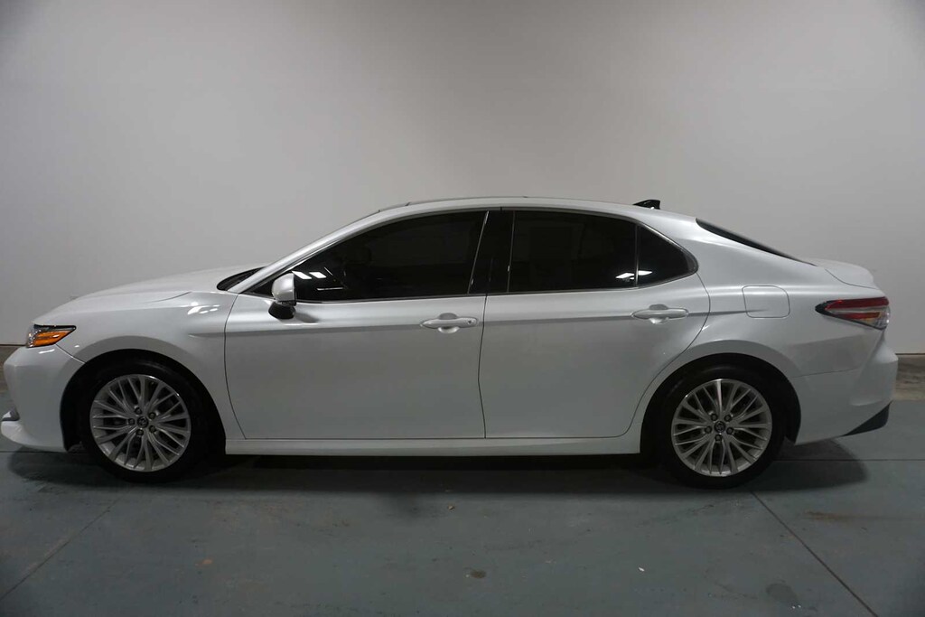 Used 2019 Toyota Camry XLE Sedan