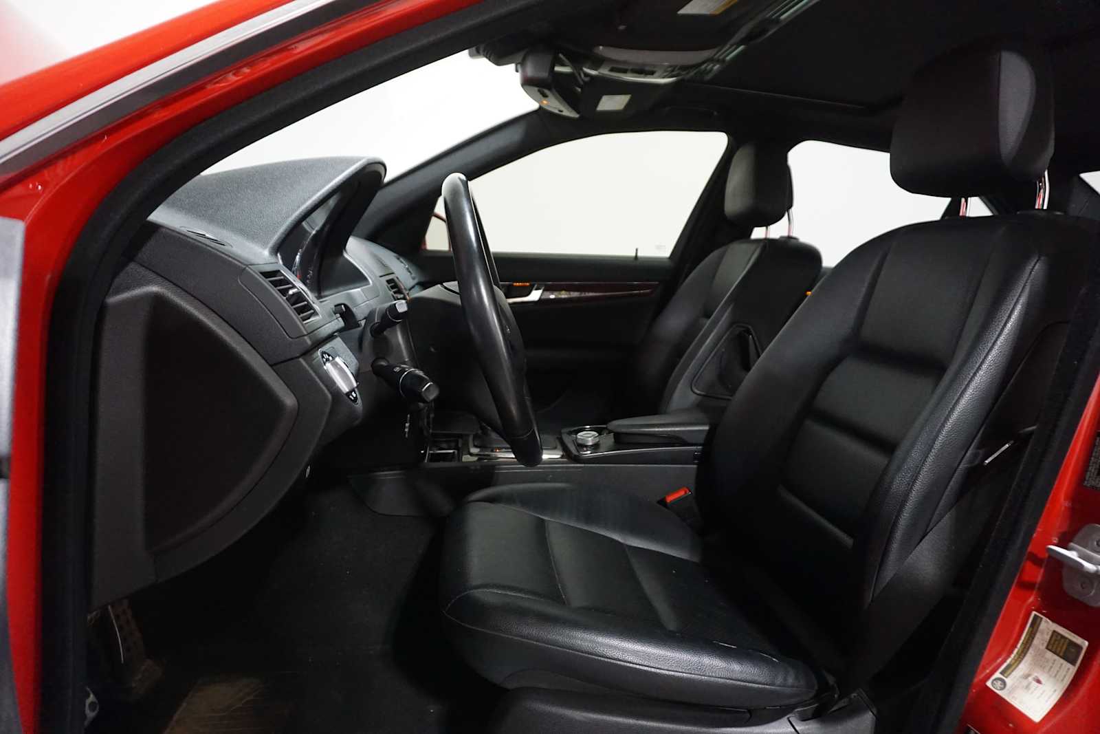 Thumbnail: 2010 Mercedes-Benz C-Class - 13