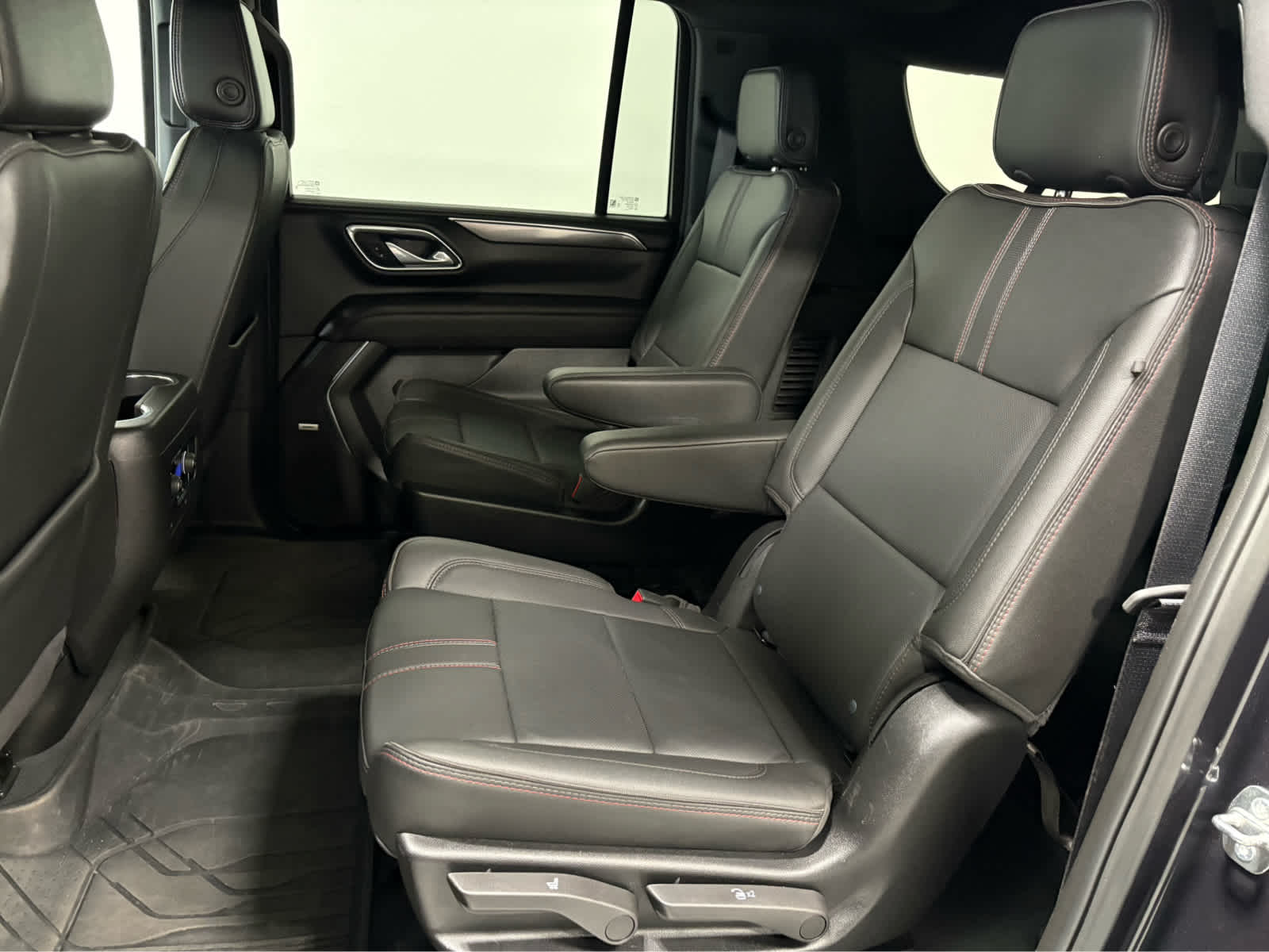 Thumbnail: 2024 Chevrolet Suburban - 14
