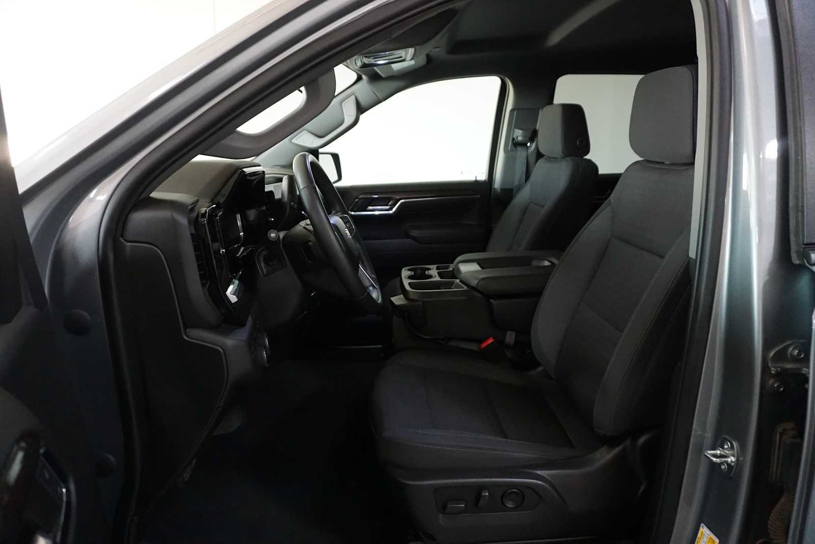 Thumbnail: 2023 Chevrolet Silverado 1500 - 2