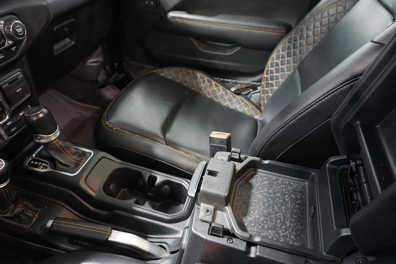 Thumbnail: 2023 Jeep Gladiator - 19