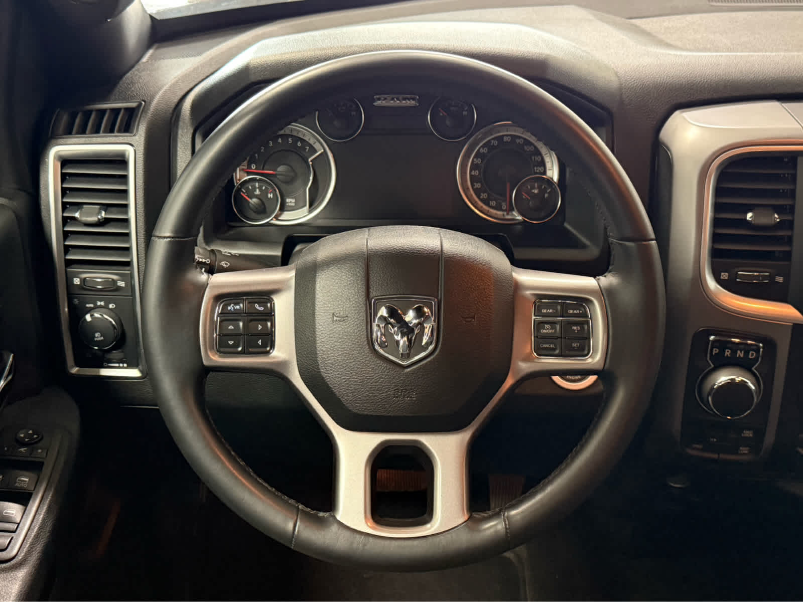 Thumbnail: 2022 RAM 1500 Classic - 17