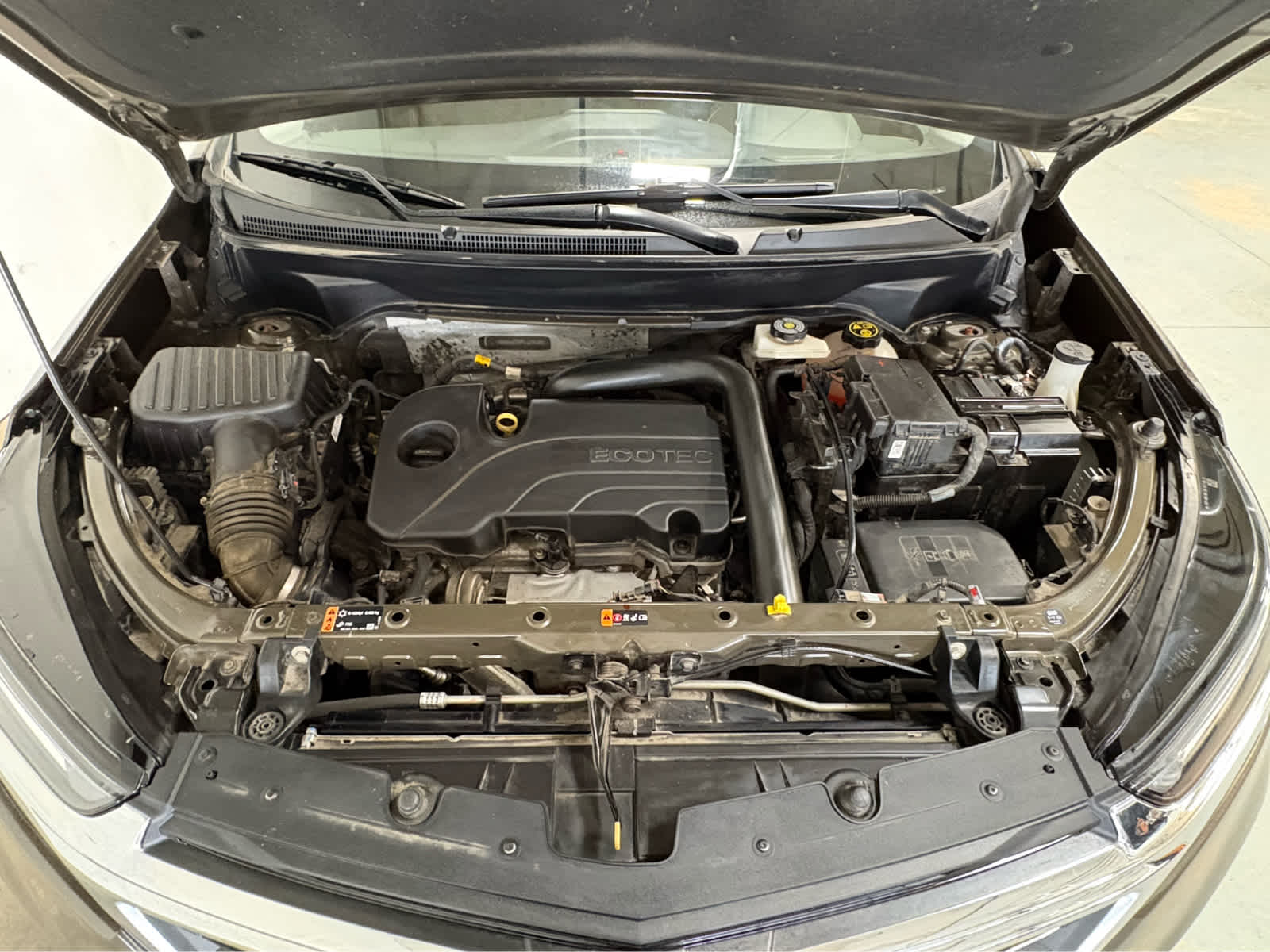 Thumbnail: 2023 Chevrolet Equinox - 32