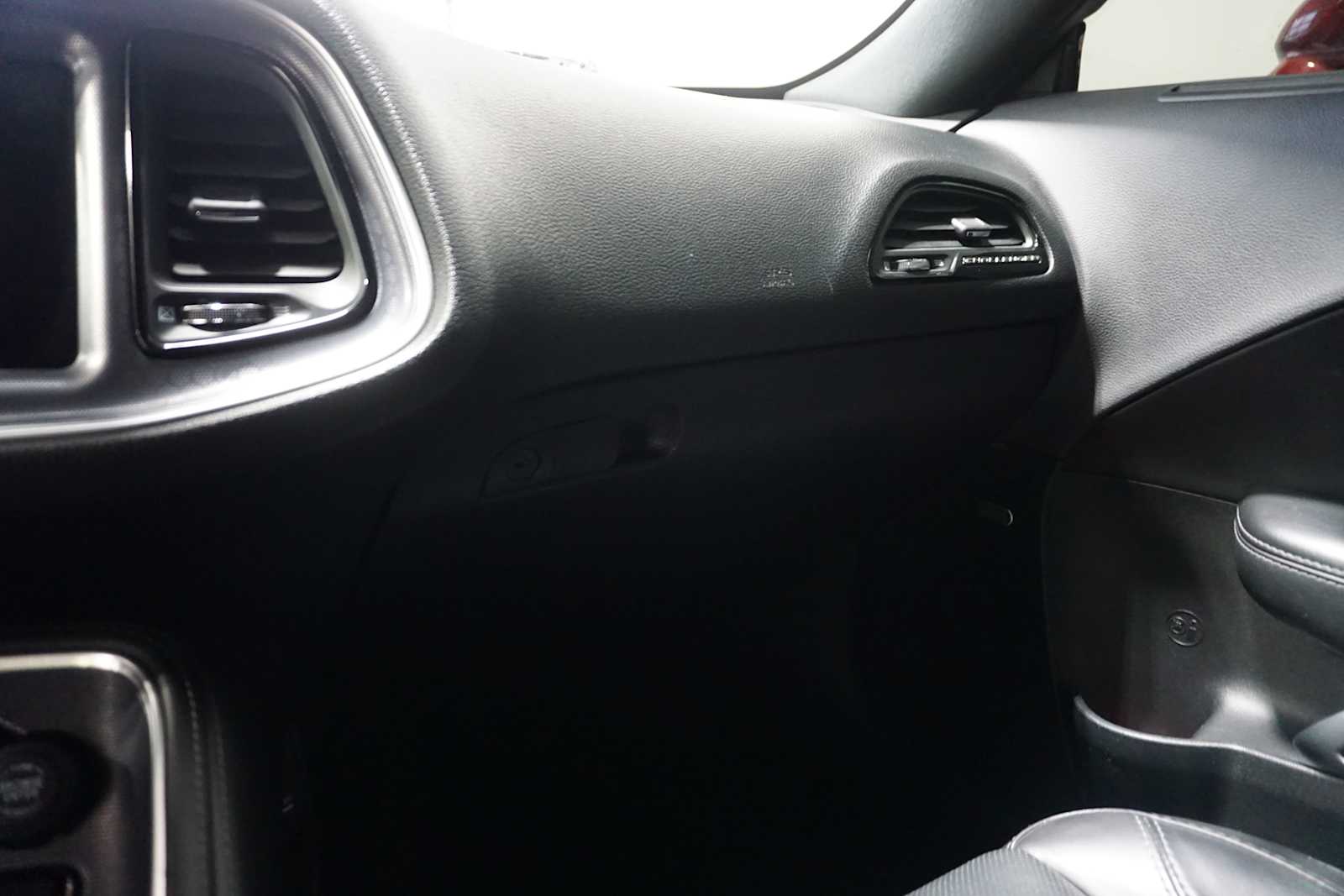 Thumbnail: 2017 Dodge Challenger - 18