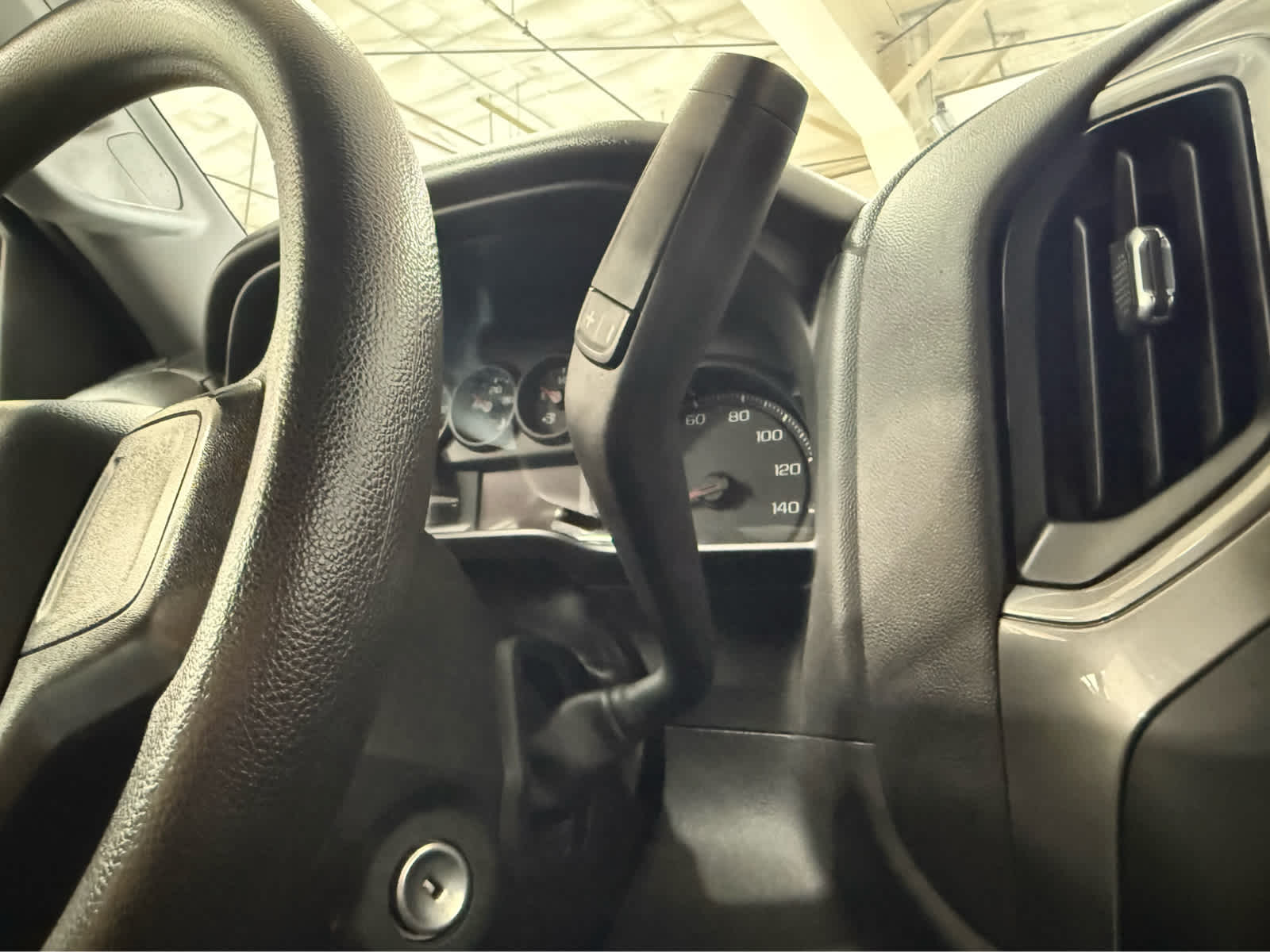 Thumbnail: 2019 Chevrolet Silverado 1500 - 23