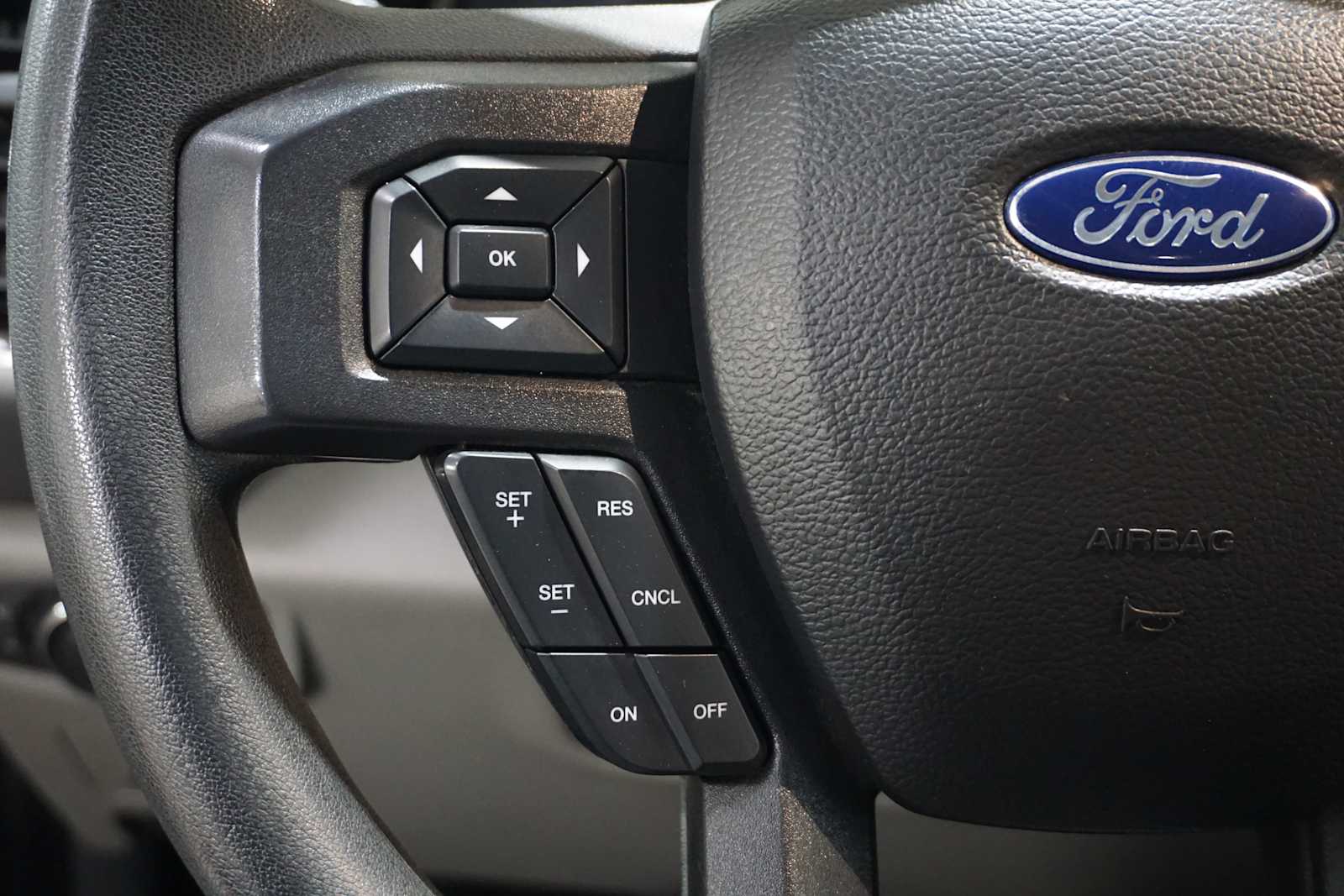 Thumbnail: 2022 Ford F-450 - 23