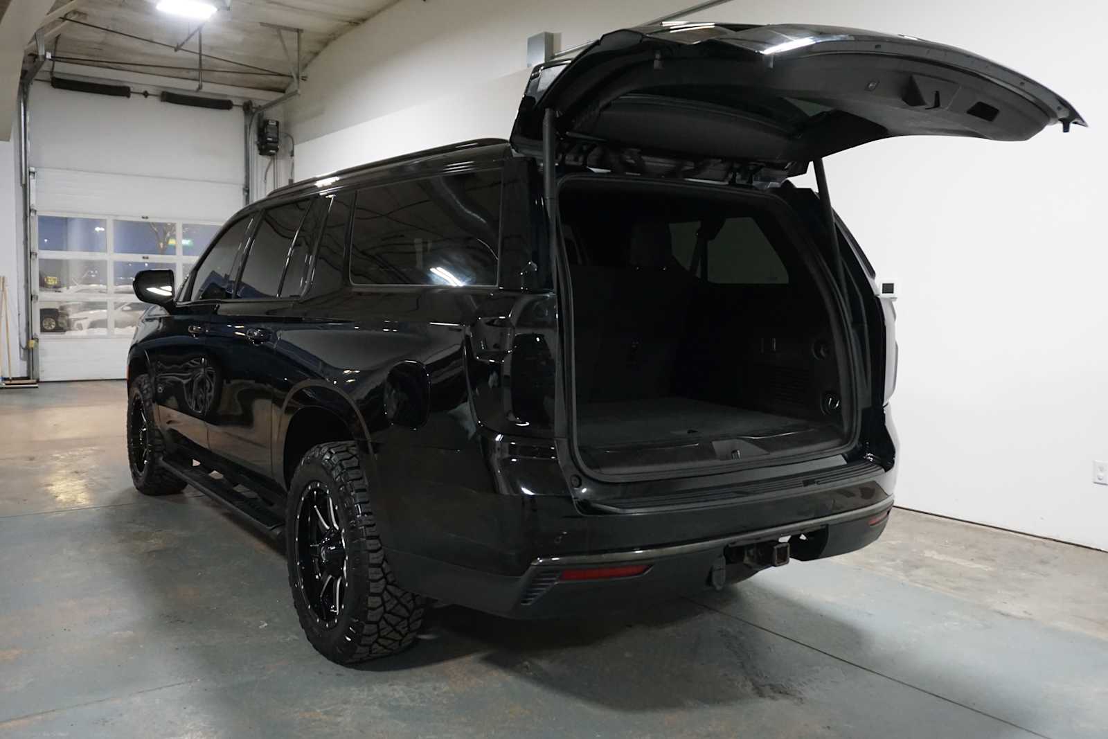 Thumbnail: 2021 Chevrolet Suburban - 5