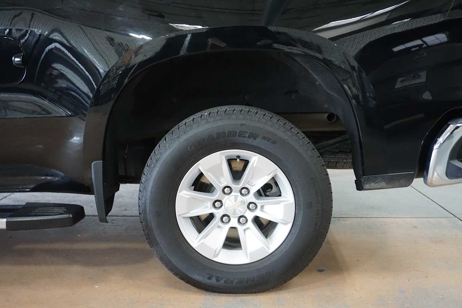 Thumbnail: 2024 Chevrolet Silverado 1500 - 9