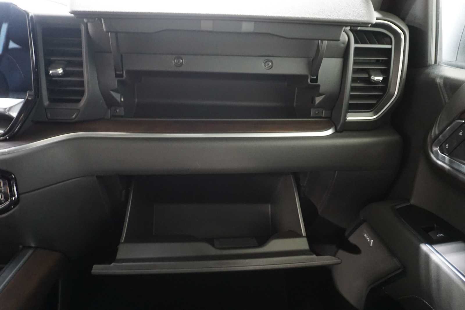 Thumbnail: 2022 GMC Sierra 1500 - 18