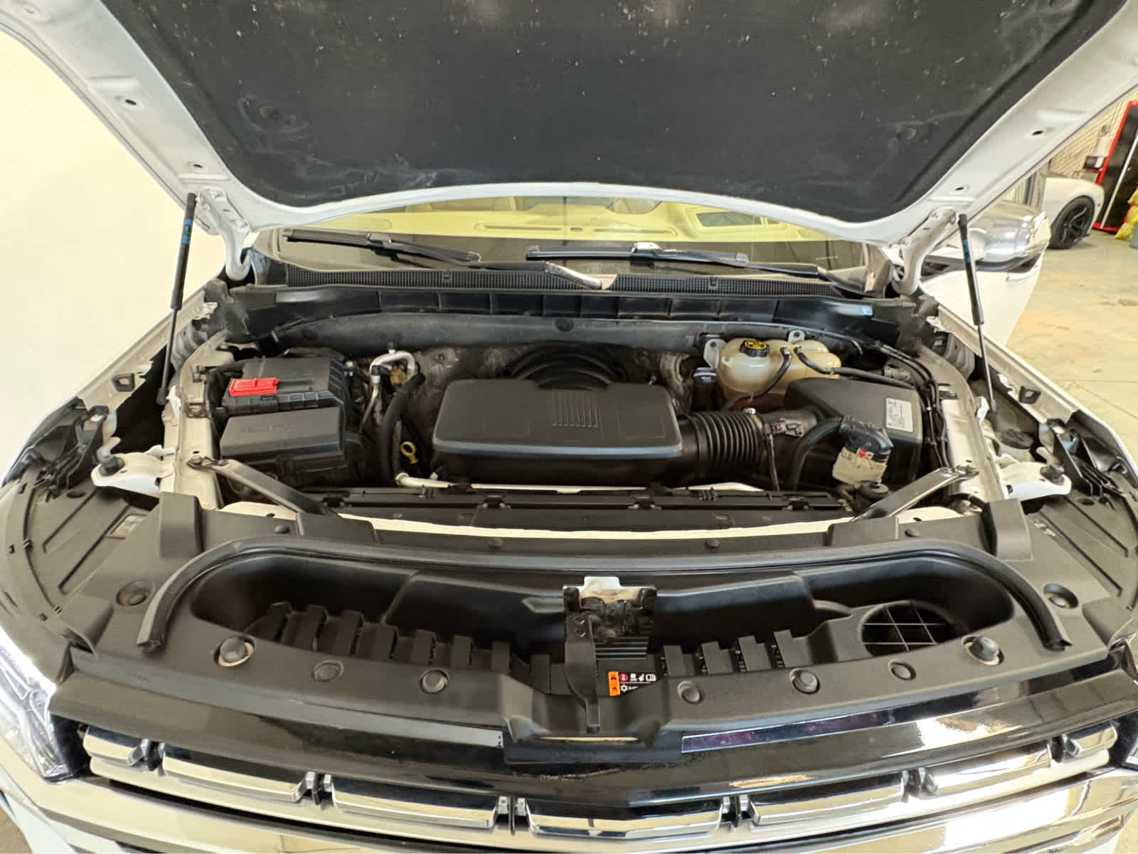 Thumbnail: 2021 Chevrolet Tahoe - 32