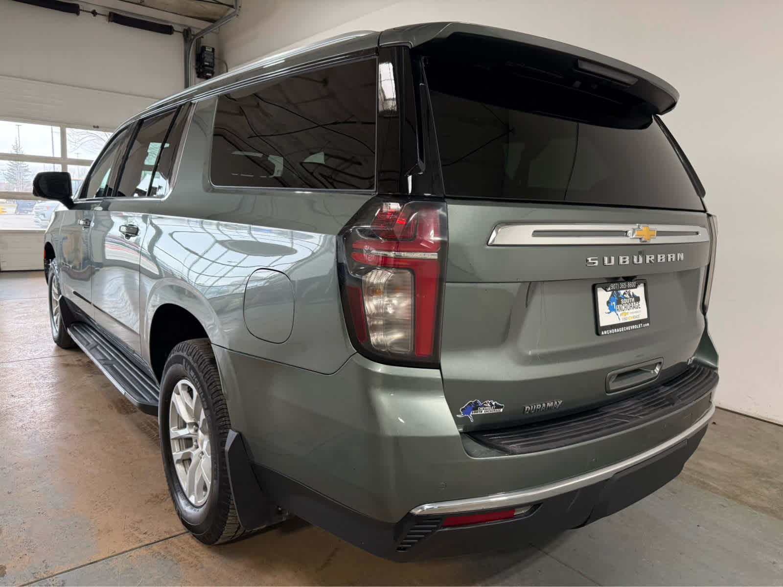 Thumbnail: 2024 Chevrolet Suburban - 3