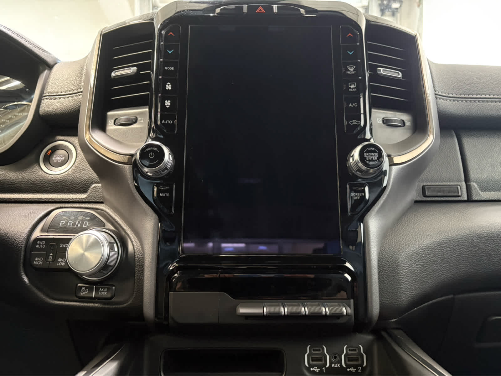 Thumbnail: 2020 RAM 1500 - 20