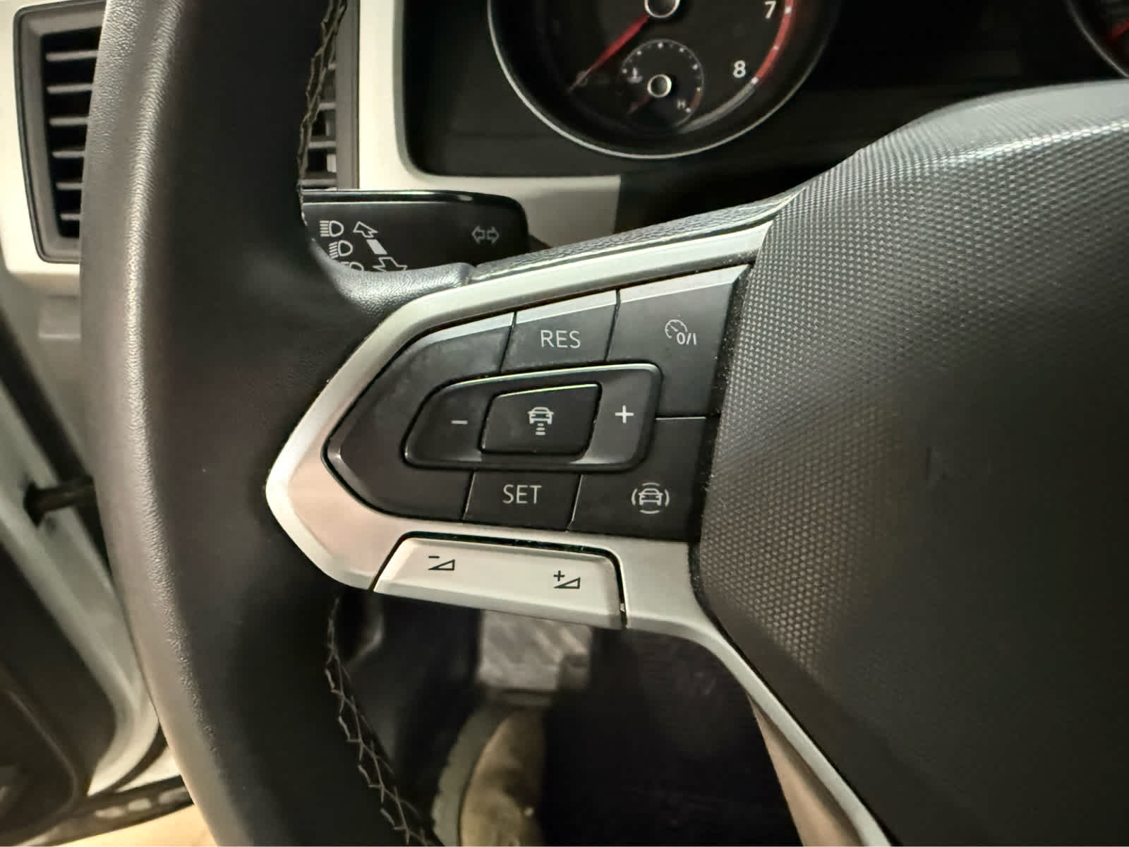 Thumbnail: 2021 Volkswagen Atlas - 20