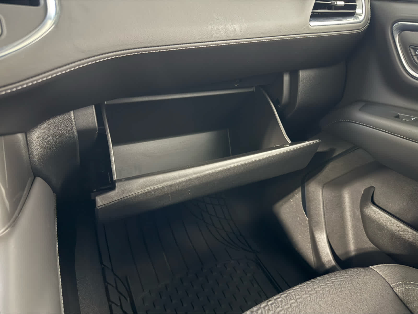 Thumbnail: 2023 Chevrolet Tahoe - 21