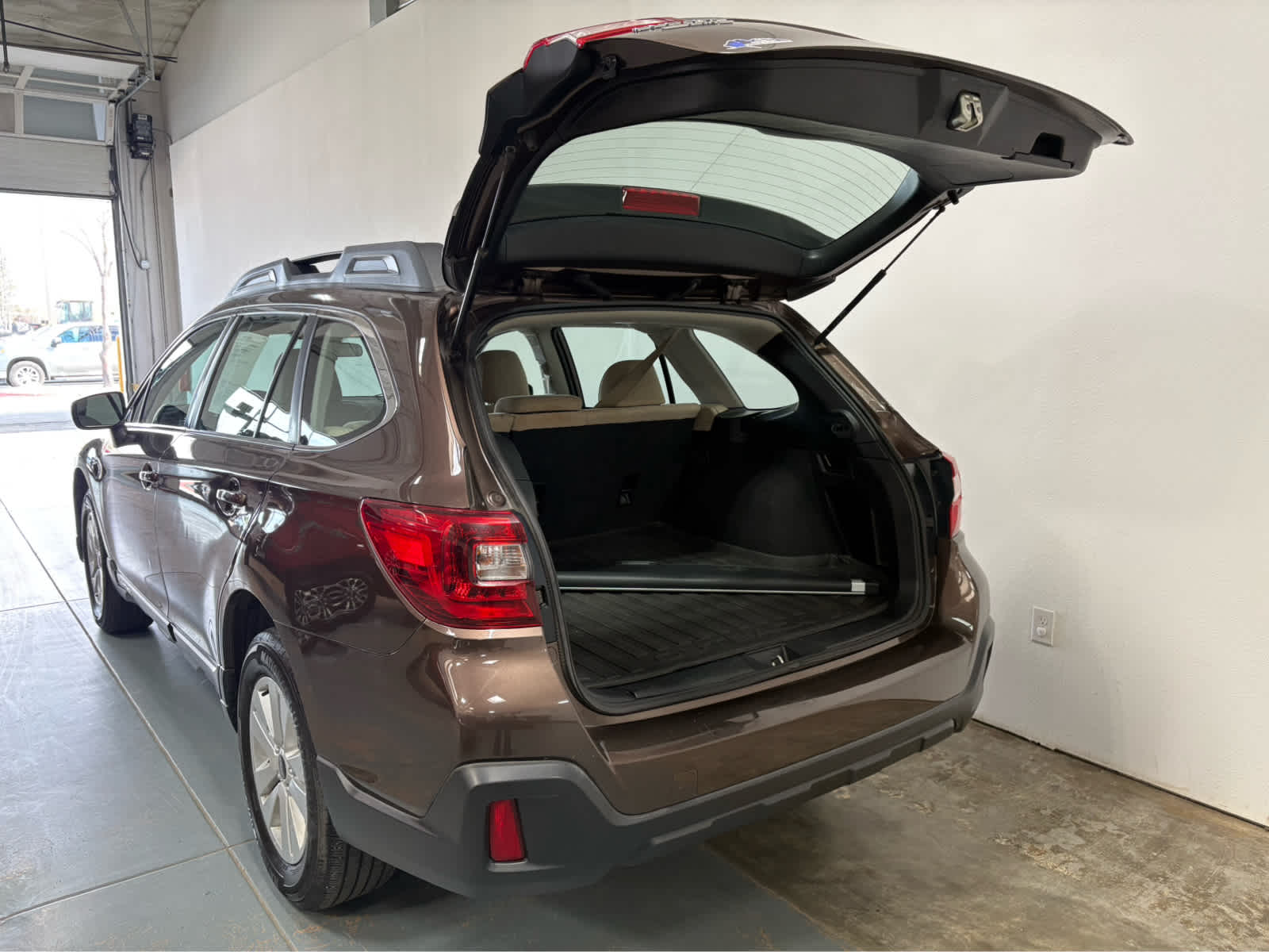 Thumbnail: 2019 Subaru Outback - 4