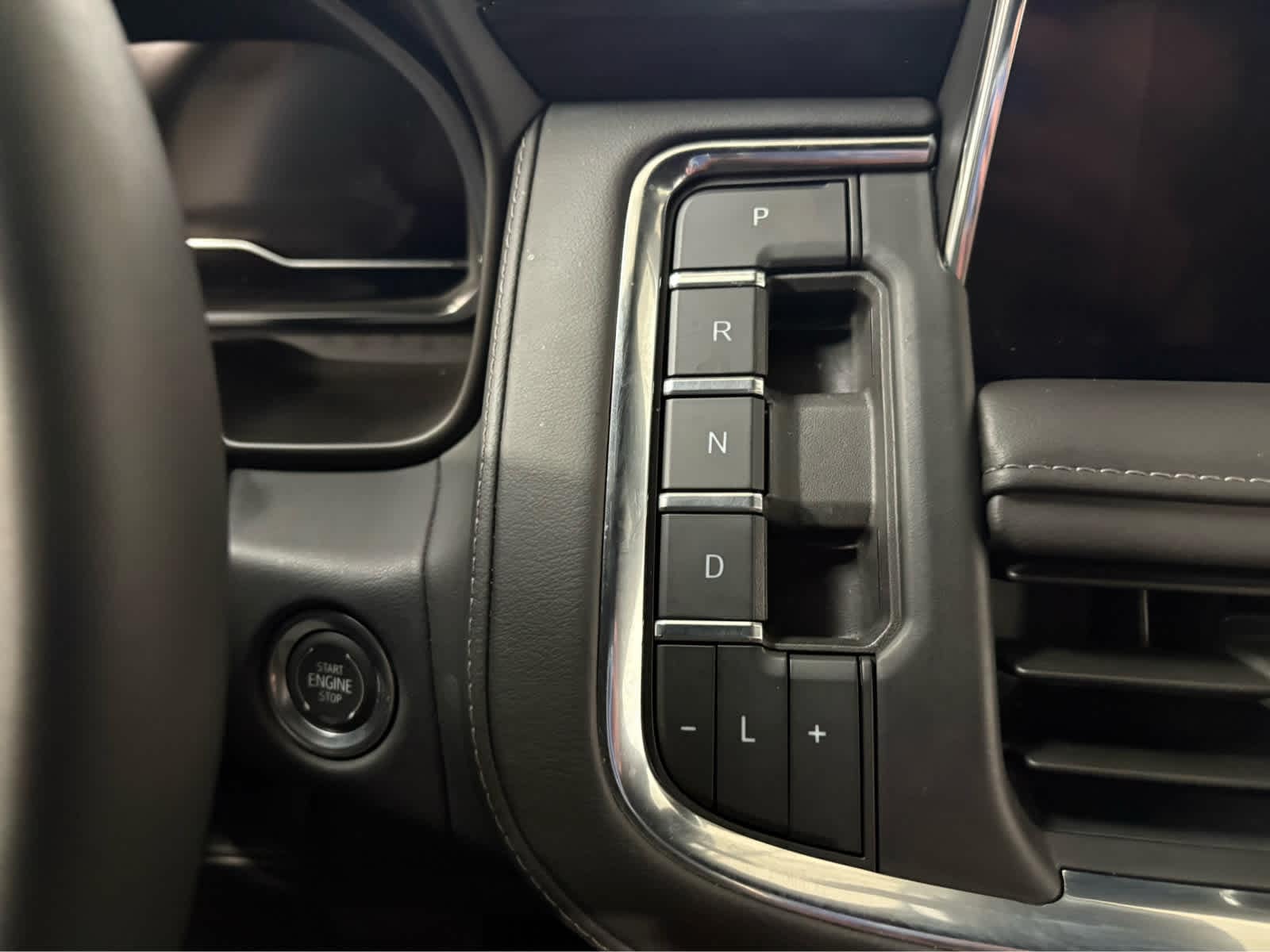 Thumbnail: 2024 GMC Yukon XL - 25