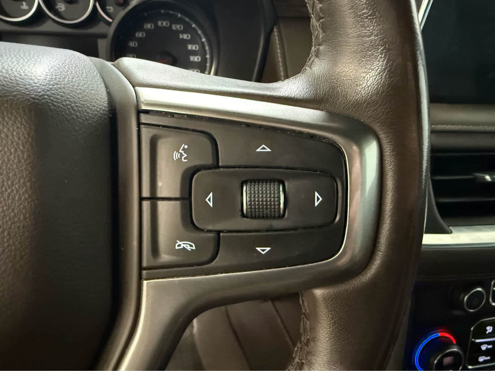 Thumbnail: 2021 Chevrolet Tahoe - 19
